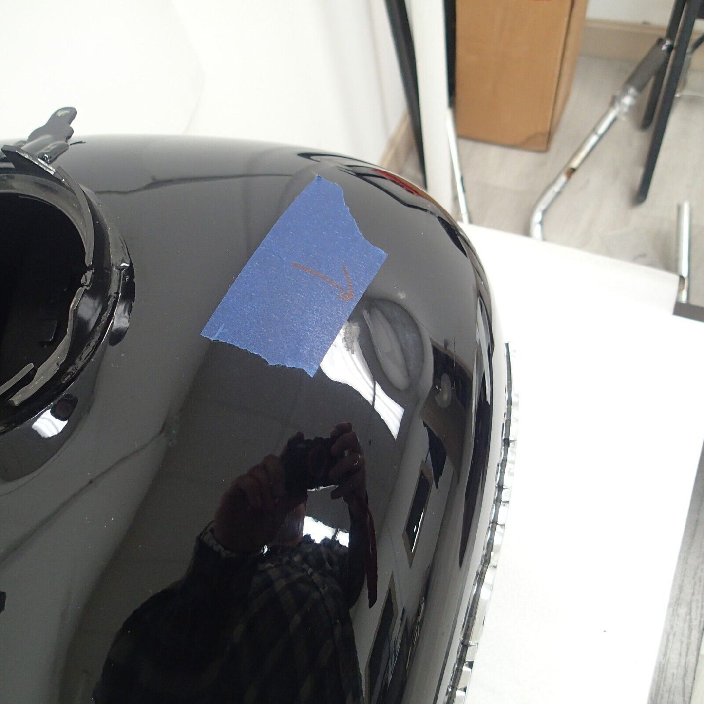 2013 Harley Street Glide FLHX Fuel Gas Tank VIVID BLACK 61351-11DH (Small DENT)