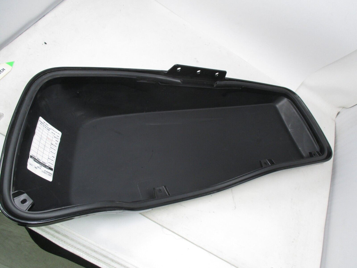 Harley Davidson OEM '14 - Later LH Vivid Black Saddlebag Lid 90200413