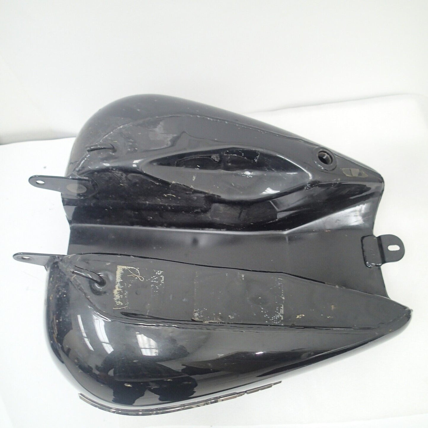 OEM Harley Davidson Street Glide Touring Gas Fuel Tank Used 61351-06BPY DENT!!!