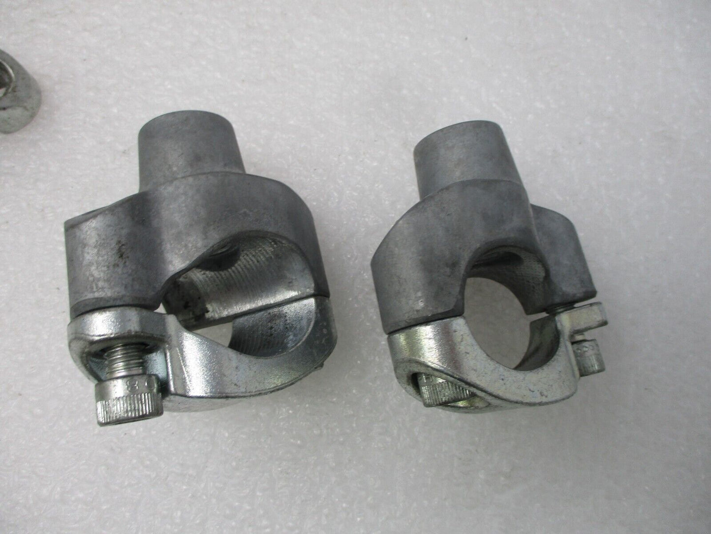 2005 Harley-Davidson Road Glide FLTRI OEM HANDLEBAR RISER PAIR RISERS, 56151-88B