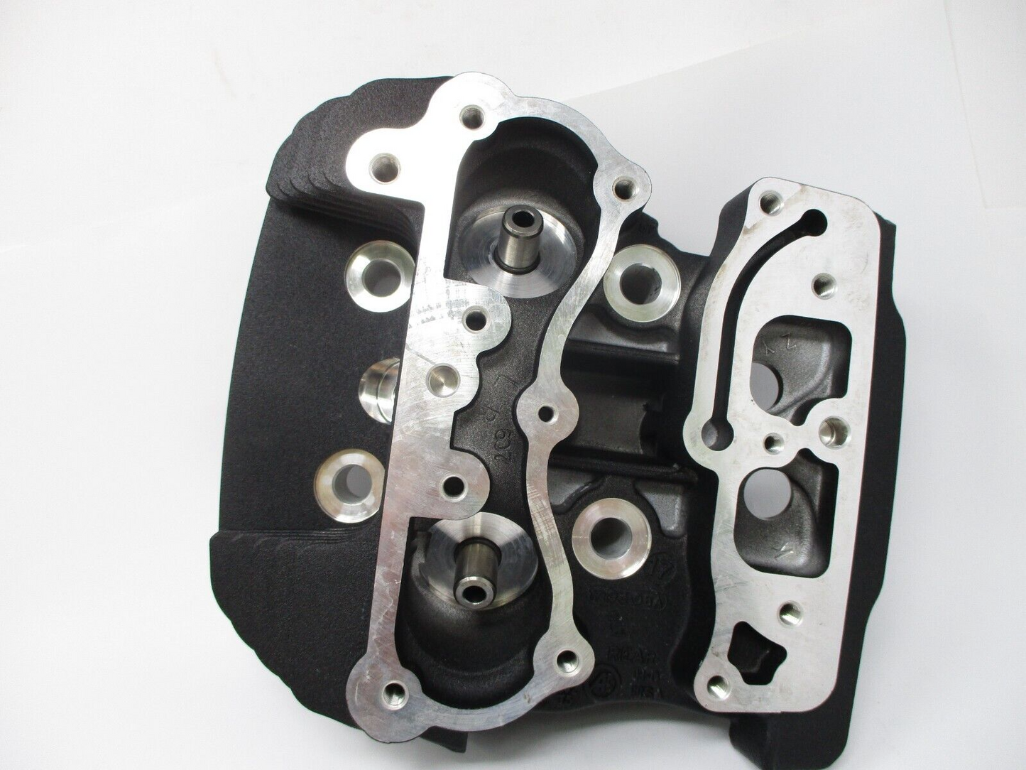 Harley Davidson OEM REAR CYLINDER HEAD FRT BLK 17179-06 (17179-06A)