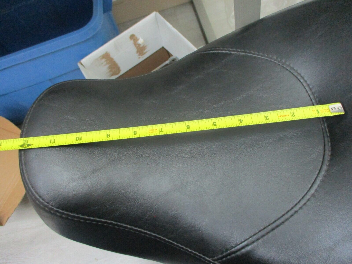 Harley Davidson Seat Solo Softail Street Bob 21-23 OEM 52000606 Nice