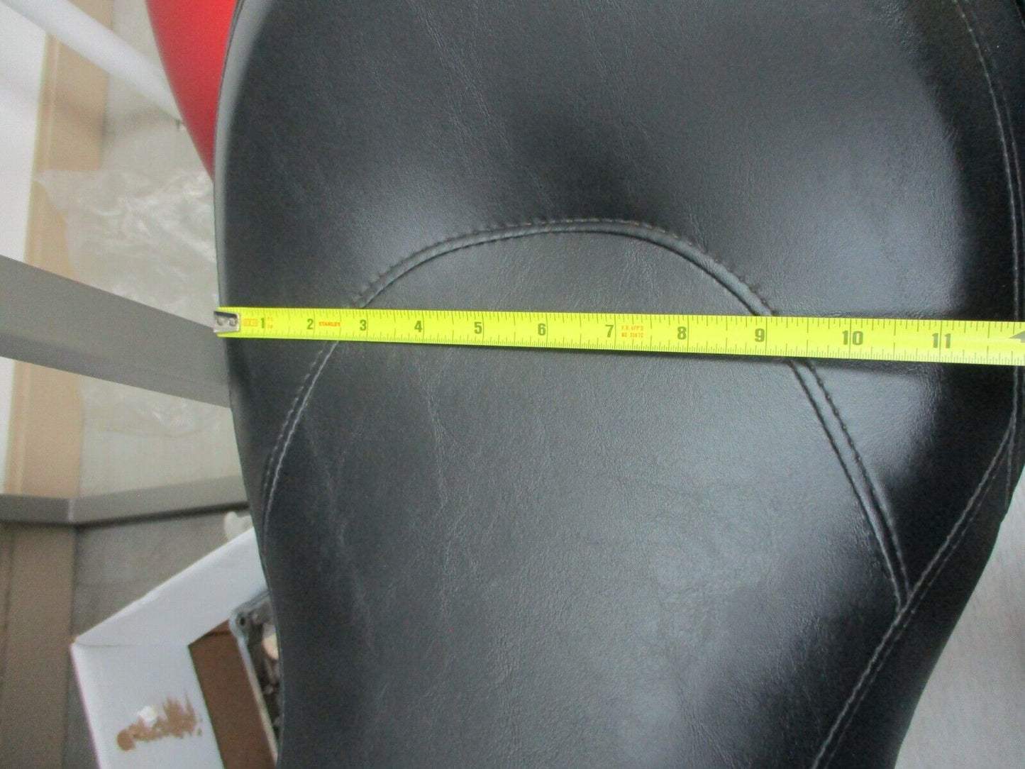 Harley Davidson Seat Solo Softail Street Bob 21-23 OEM 52000606 Nice
