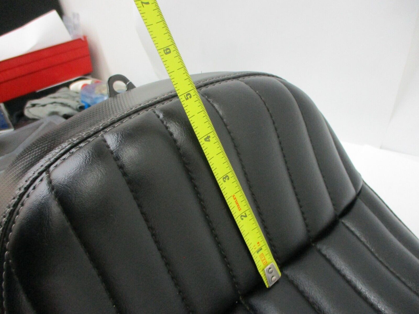 Harley Davidson Seat Solo Softail Street Bob 21-23 OEM 52000606 Nice