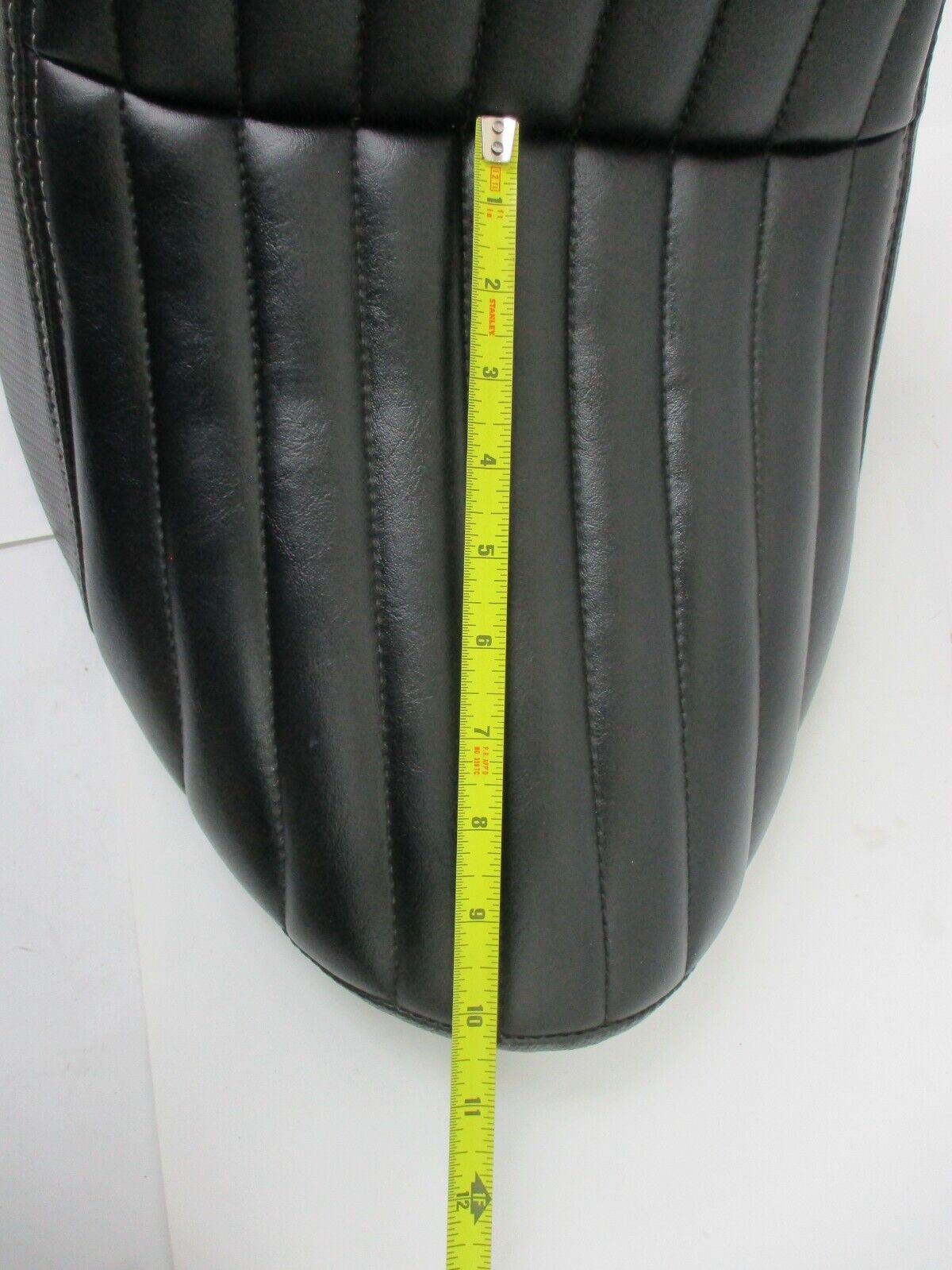 Harley Davidson Seat Solo Softail Street Bob 21-23 OEM 52000606 Nice