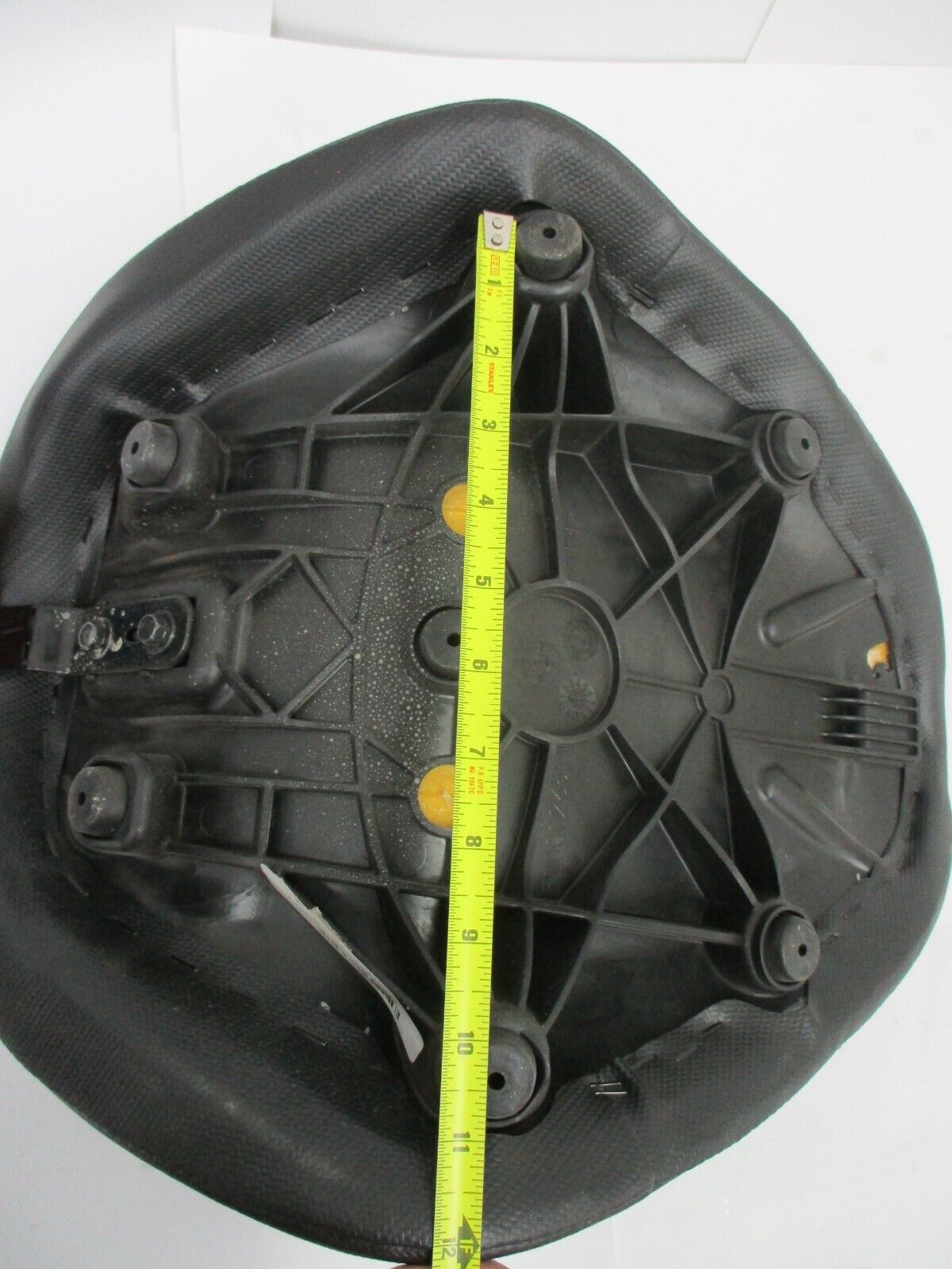 Harley Davidson Seat Solo Softail Street Bob 21-23 OEM 52000606 Nice