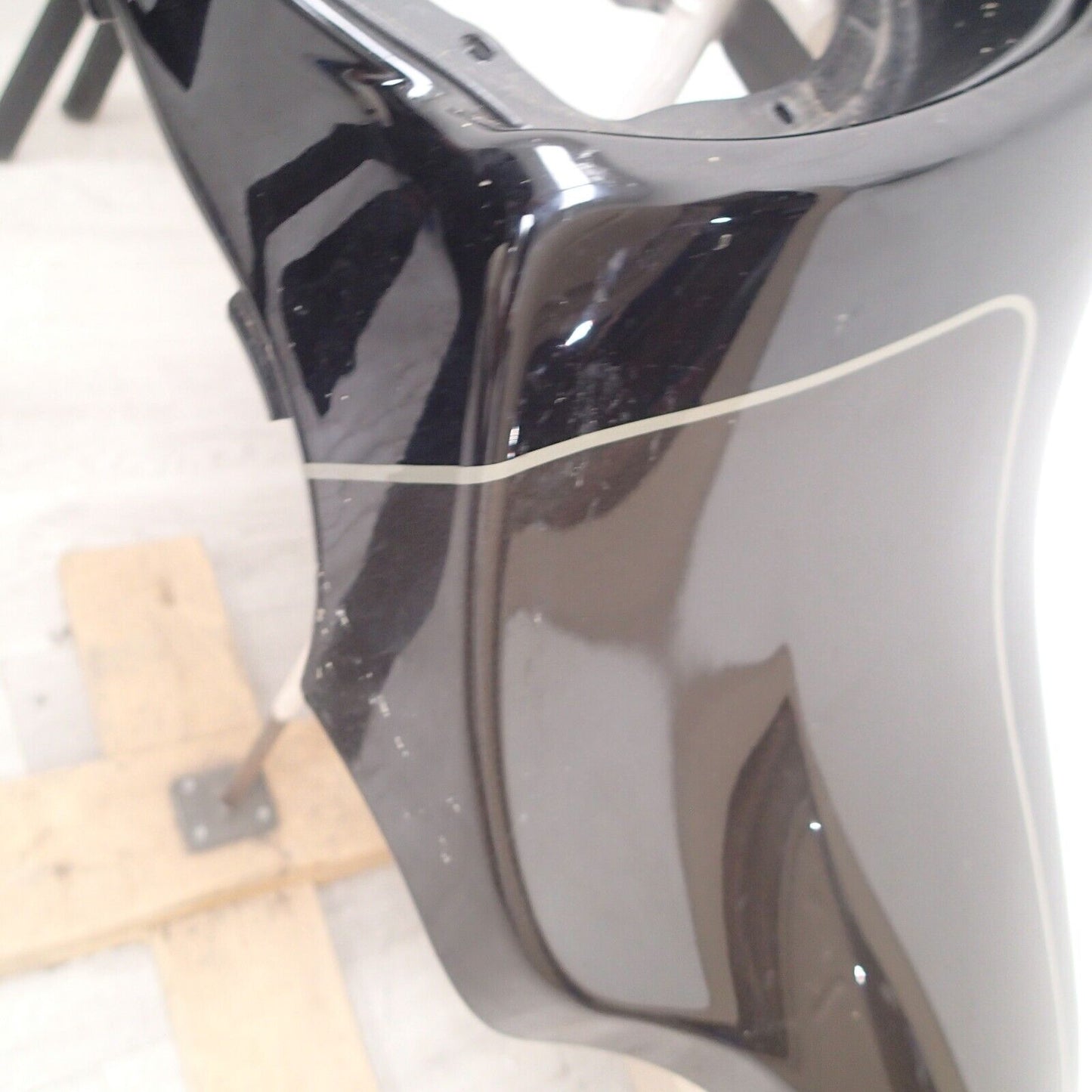 2020 Harley Limited strip Gray / Vivid Black Front Batwing Fairing 57000016
