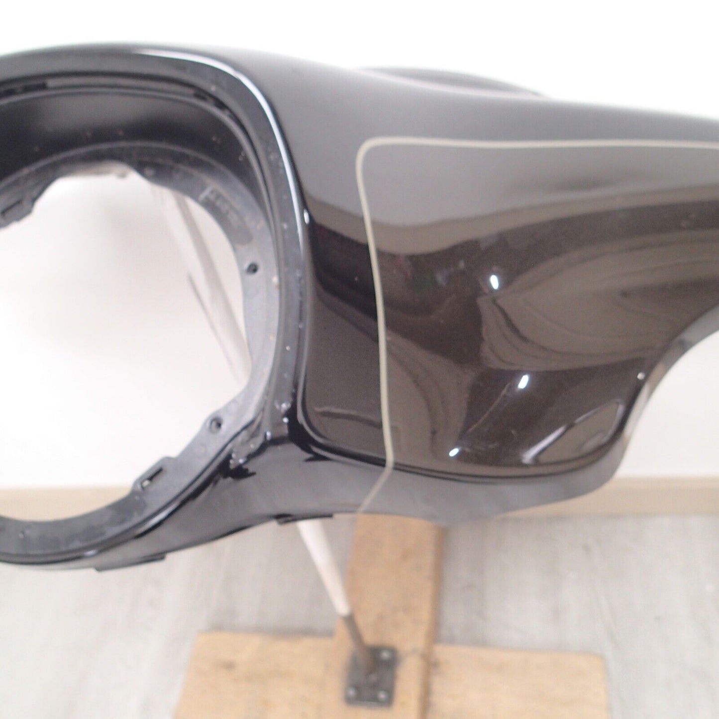 2020 Harley Limited strip Gray / Vivid Black Front Batwing Fairing 57000016