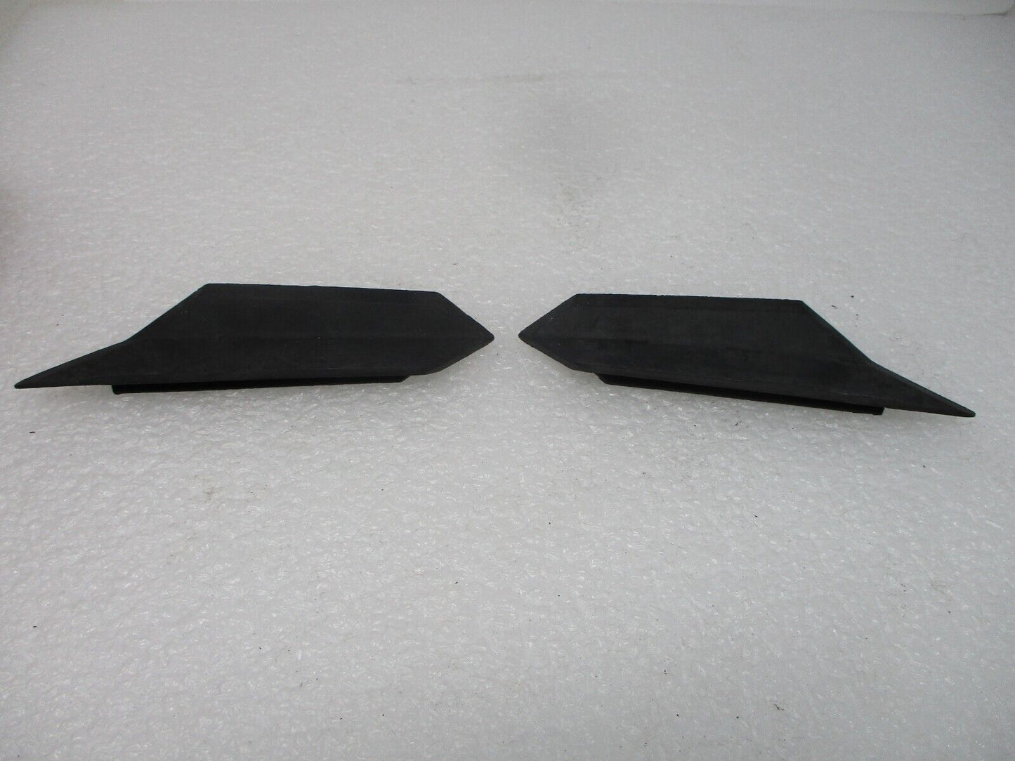 Ski-Doo Caddy Cap Trans Bouchon 520001090 (Pair)