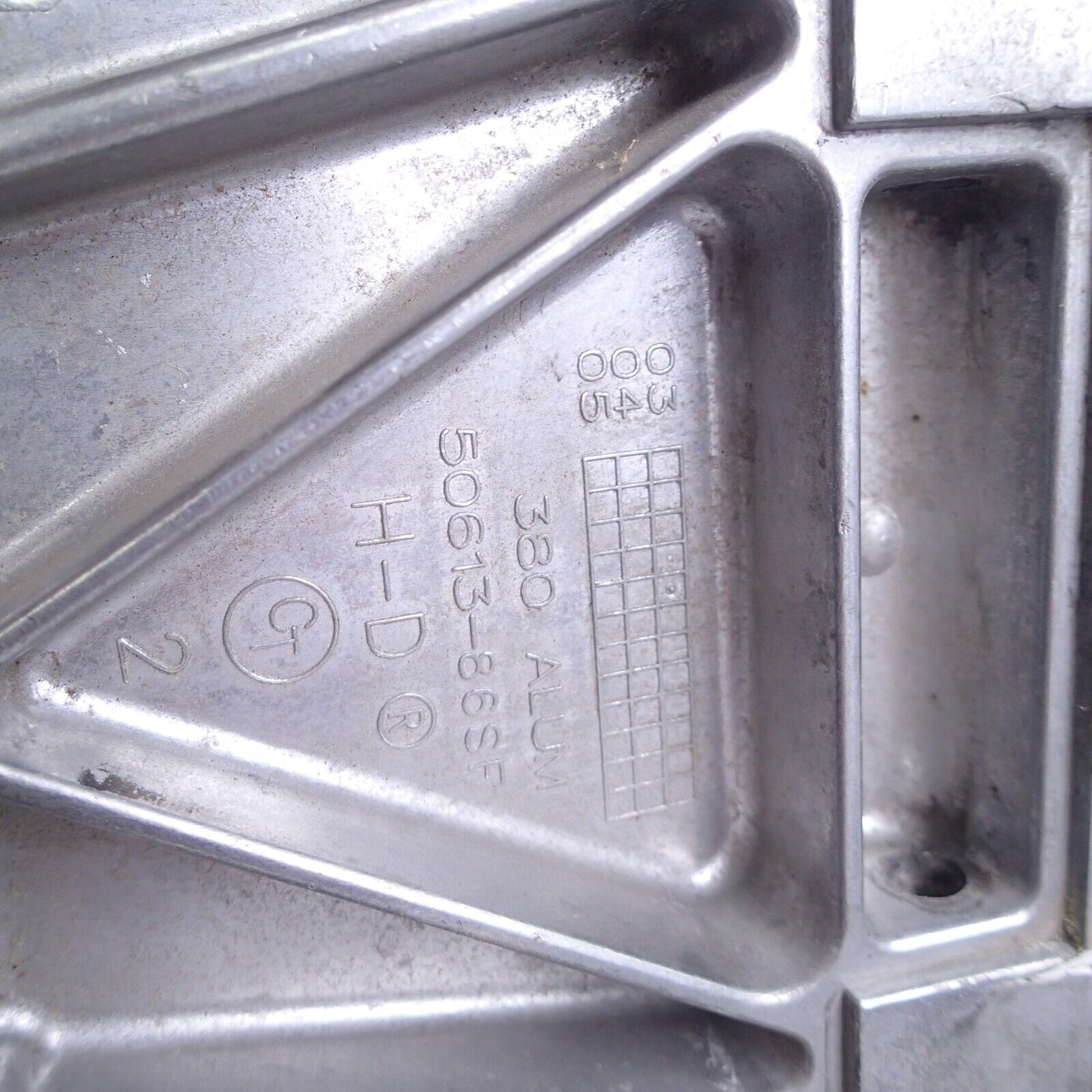 Passenger Floorboard Bottom Harley Davidson 50613-86 Chrome 50752-04 SINGLE UNIT