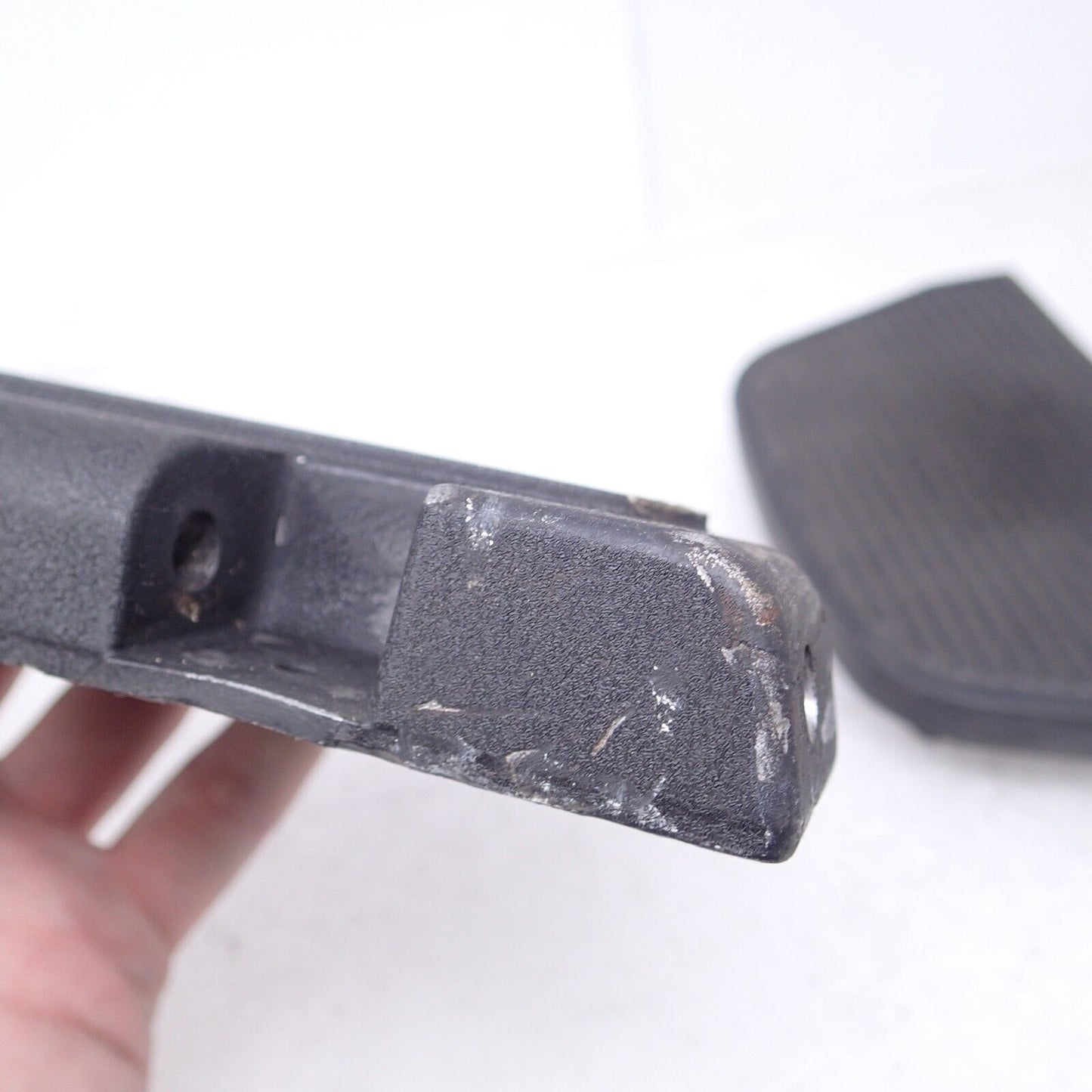 Harley-davidson Oem Passenger Floor Board Rest Base 50613-91a +50606-06