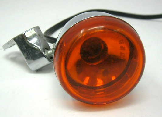Harley-Davidson OEM 06-23 Front Left Signal & Mount (Scraped, No Bulb) 67019-04A