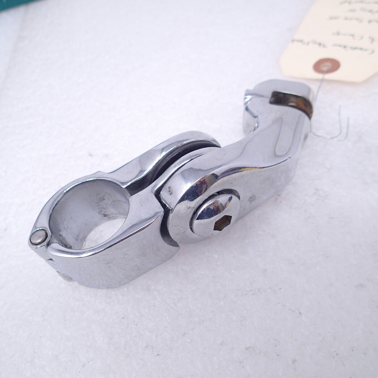 Motorcycle 1-1/4"  Engine Crash Bar Highway Foot Peg Mount Clamp for Harley
