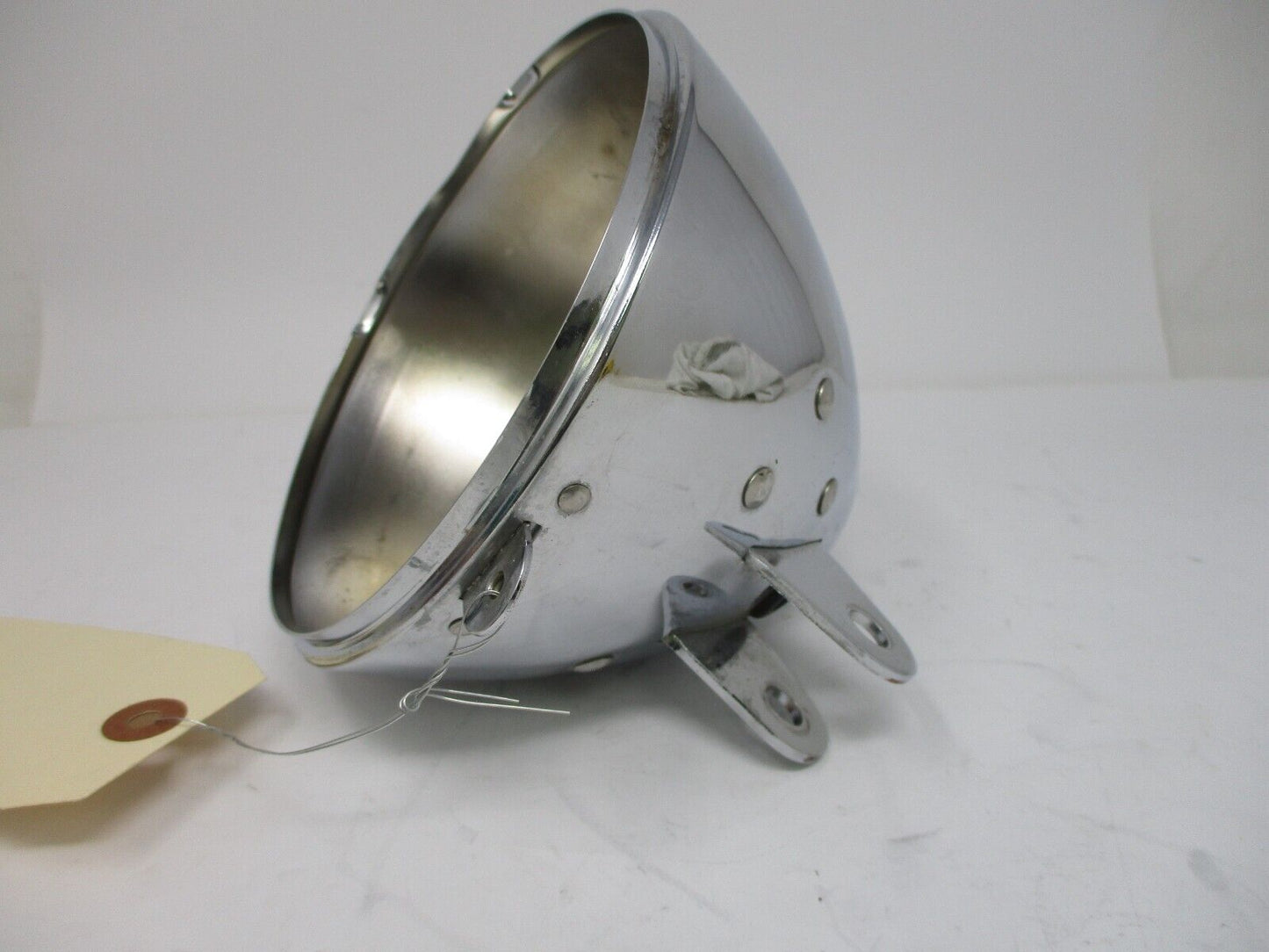 HARLEY 06-17 DYNA 5-3/4' top mount headlamp shell bucket gloss chrome