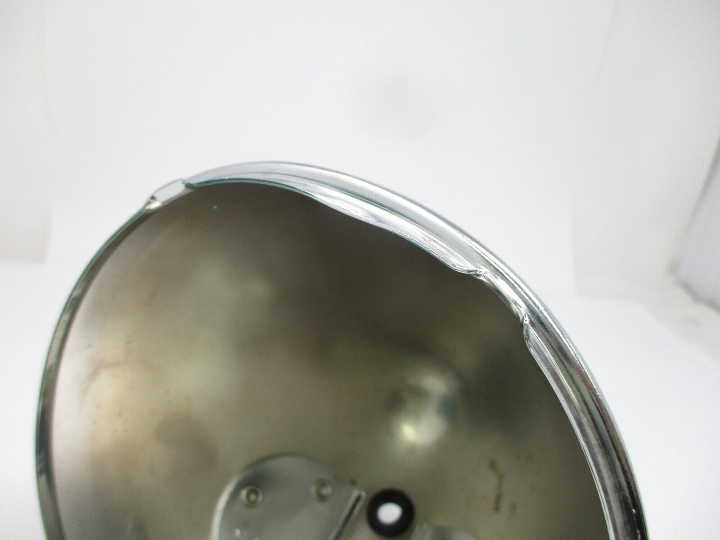 HARLEY 06-17 DYNA 5-3/4' top mount headlamp shell bucket gloss chrome