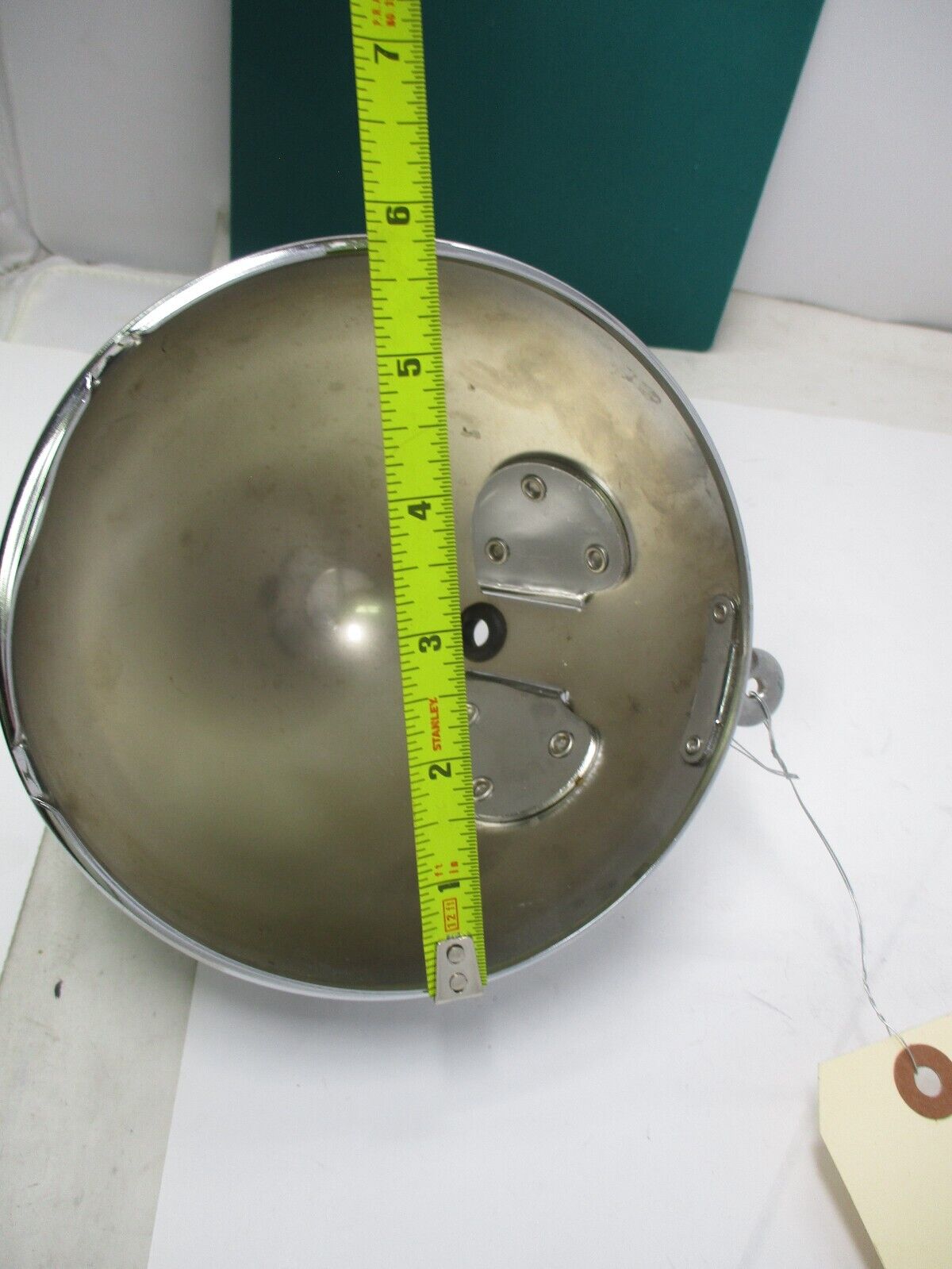 HARLEY 06-17 DYNA 5-3/4' top mount headlamp shell bucket gloss chrome