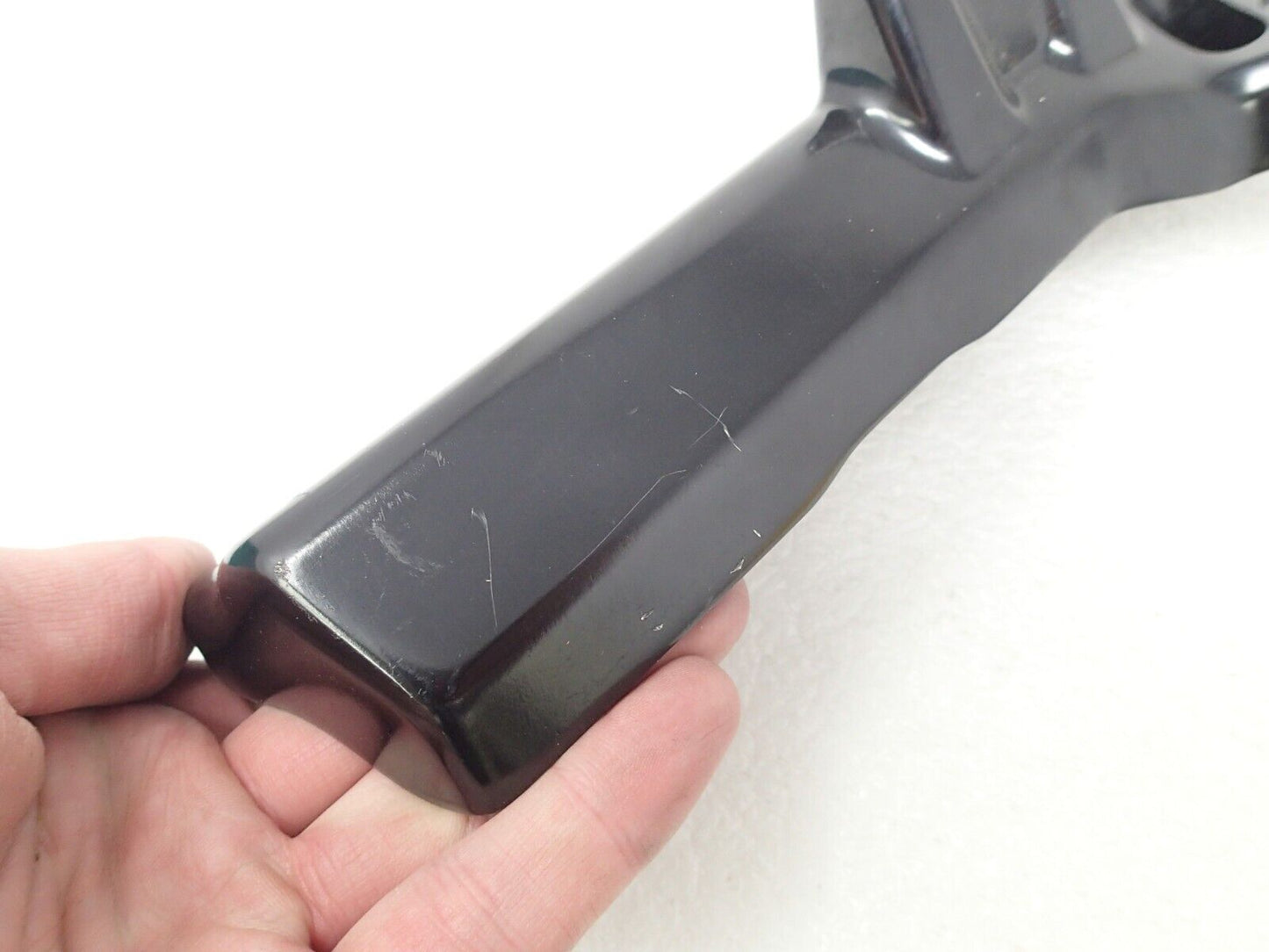 USED HARLEY DAVIDSON 18-22 SOFTAIL BLACK EXHAUST PEG MOUNT BRACKET OEM 65500063