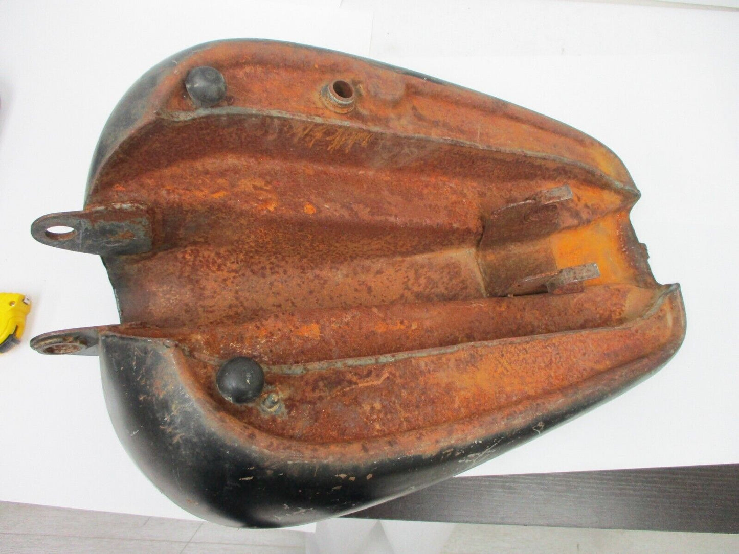 AFTERMARKET FUEL TANK FOR SPORTSTER/CUSTOM UNBRANDED