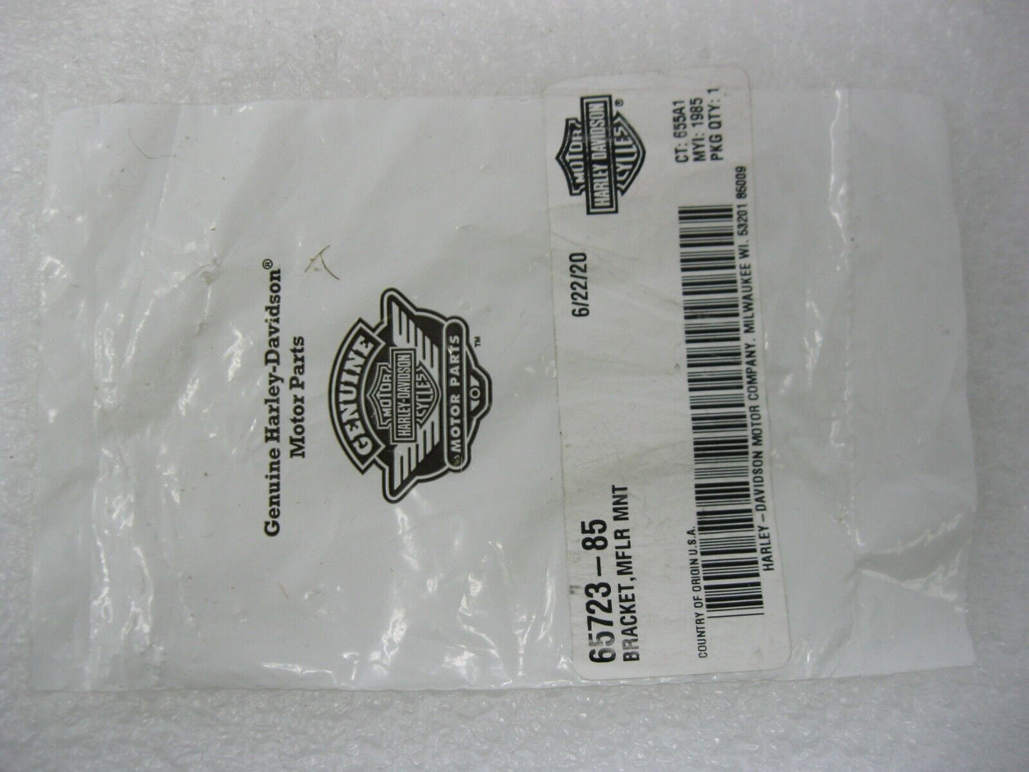 Harley-Davidson OEM 18-23 Touring Muffler Mount Bracket (Single) 65723-85