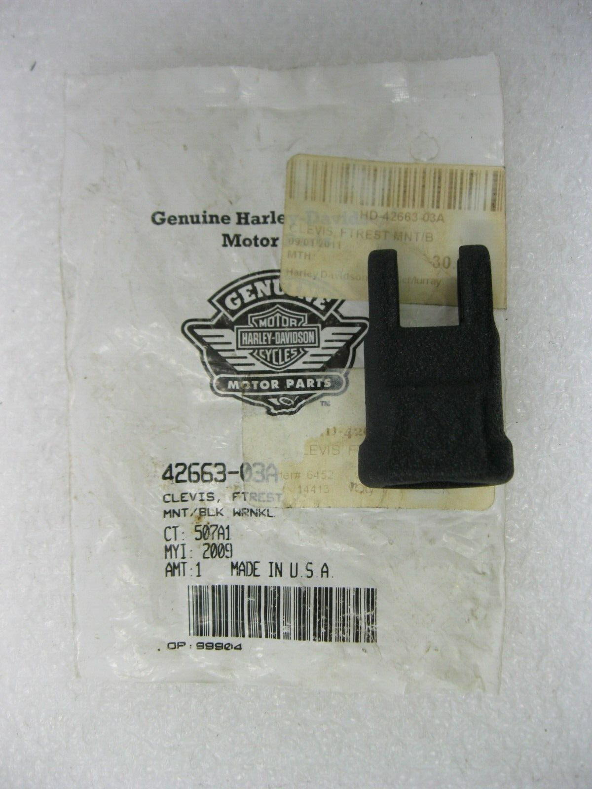 Harley-Davidson OEM 10-17 Black Wrinkle Dyna Footrest Mount Clevis 42663-03A