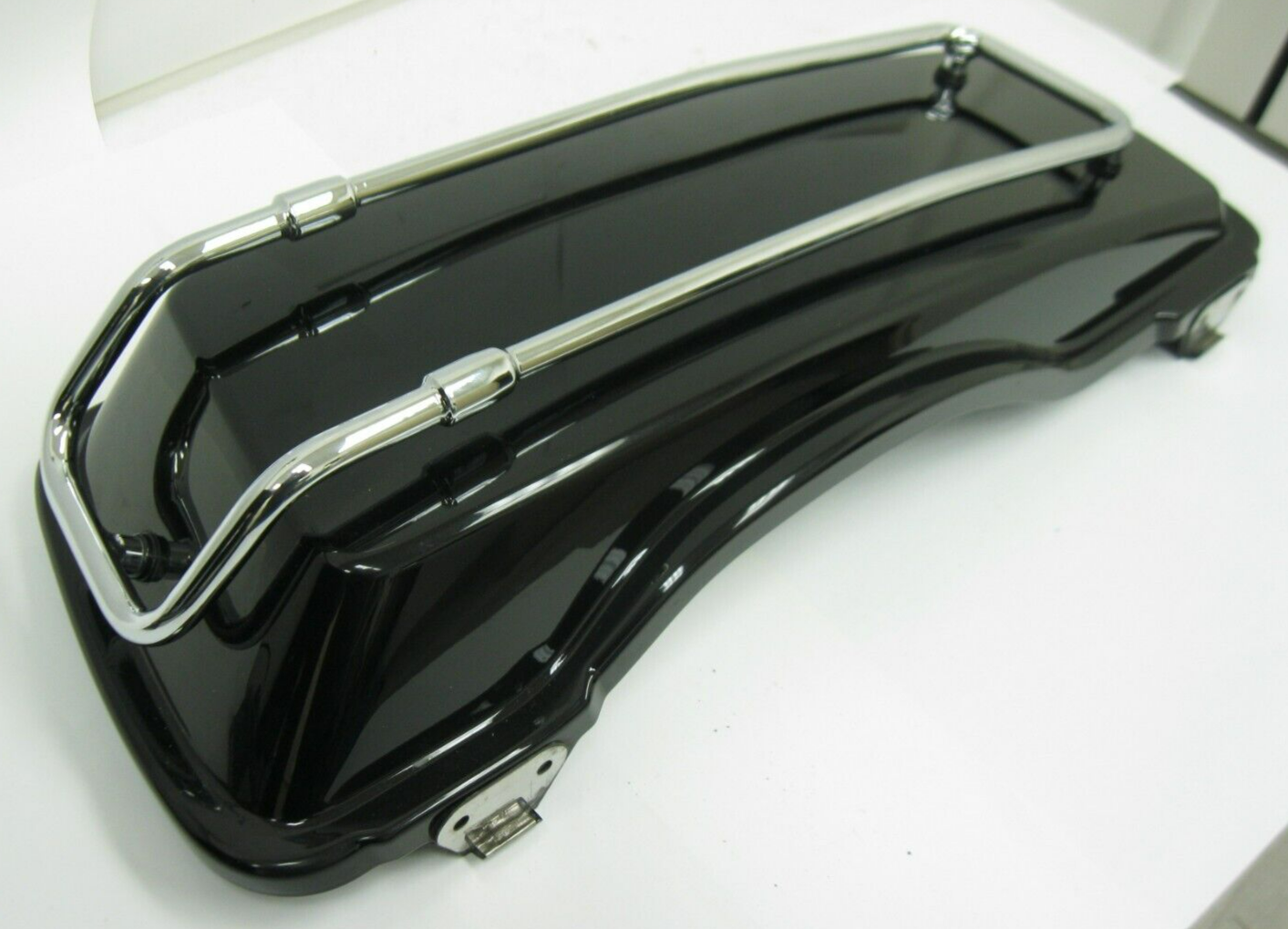 Harley-Davidson 94-13 RIGHT Vivid Black Saddlebag Lid & Chrome Rack 90607-93DH