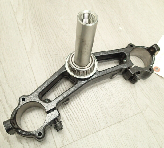 16 Harley CVO Limited Touring FLHTKSE OEM Lower Triple Tree Clamp 45900091A