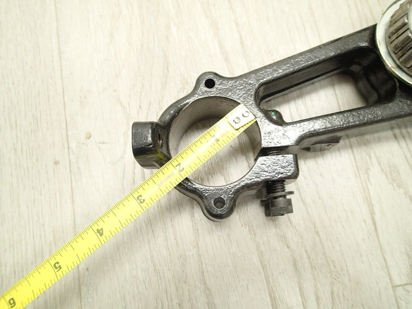 16 Harley CVO Limited Touring FLHTKSE OEM Lower Triple Tree Clamp 45900091A