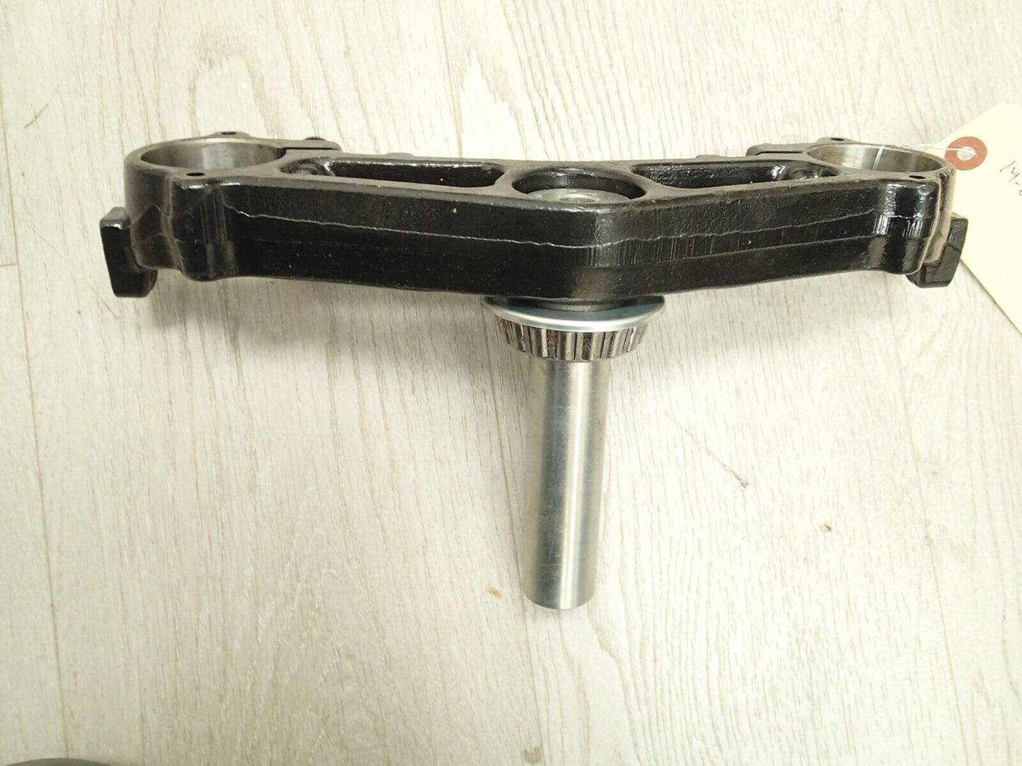 16 Harley CVO Limited Touring FLHTKSE OEM Lower Triple Tree Clamp 45900091A