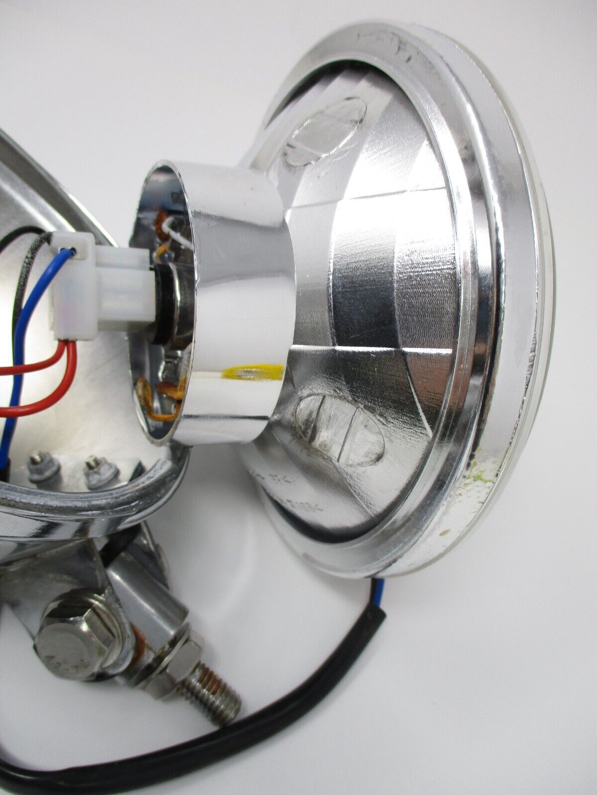 VINTAGE 6 INCH CUSTOM BOTTOM MOUNT HEADLIGHT CHOPPER HD