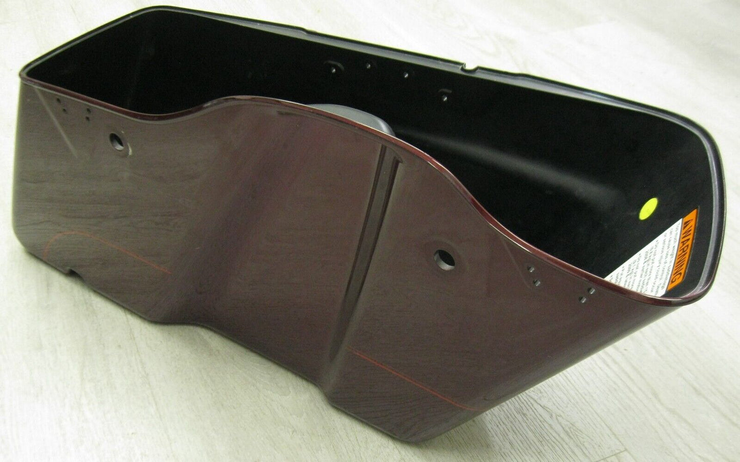 Harley-Davidson OEM LEFT 14 & Later Touring Saddlebag Red    Prime# 90200414