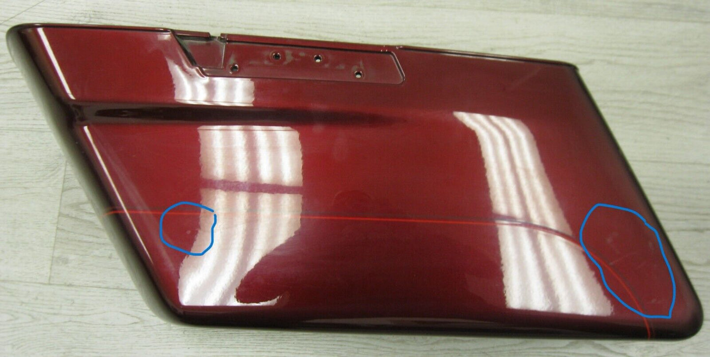Harley-Davidson OEM LEFT 14 & Later Touring Saddlebag Red    Prime# 90200414