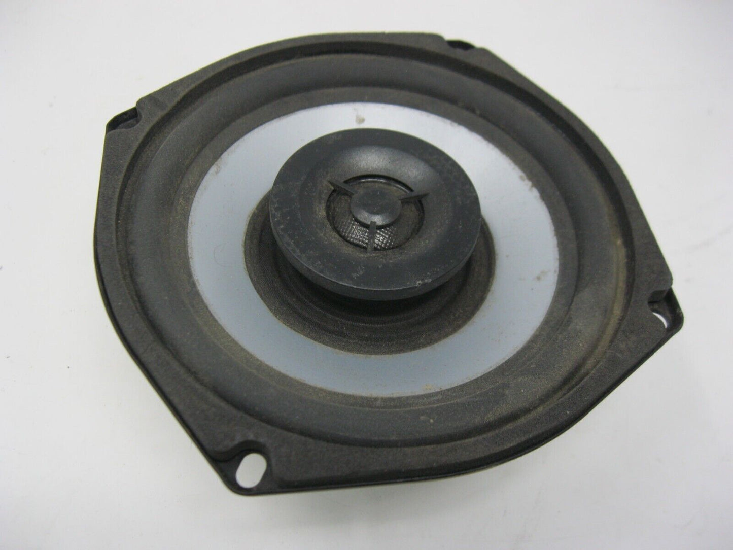 Harley Davidson OEM Stock Speaker 5.25 2 OHM Touring Models  06-13 77029-06