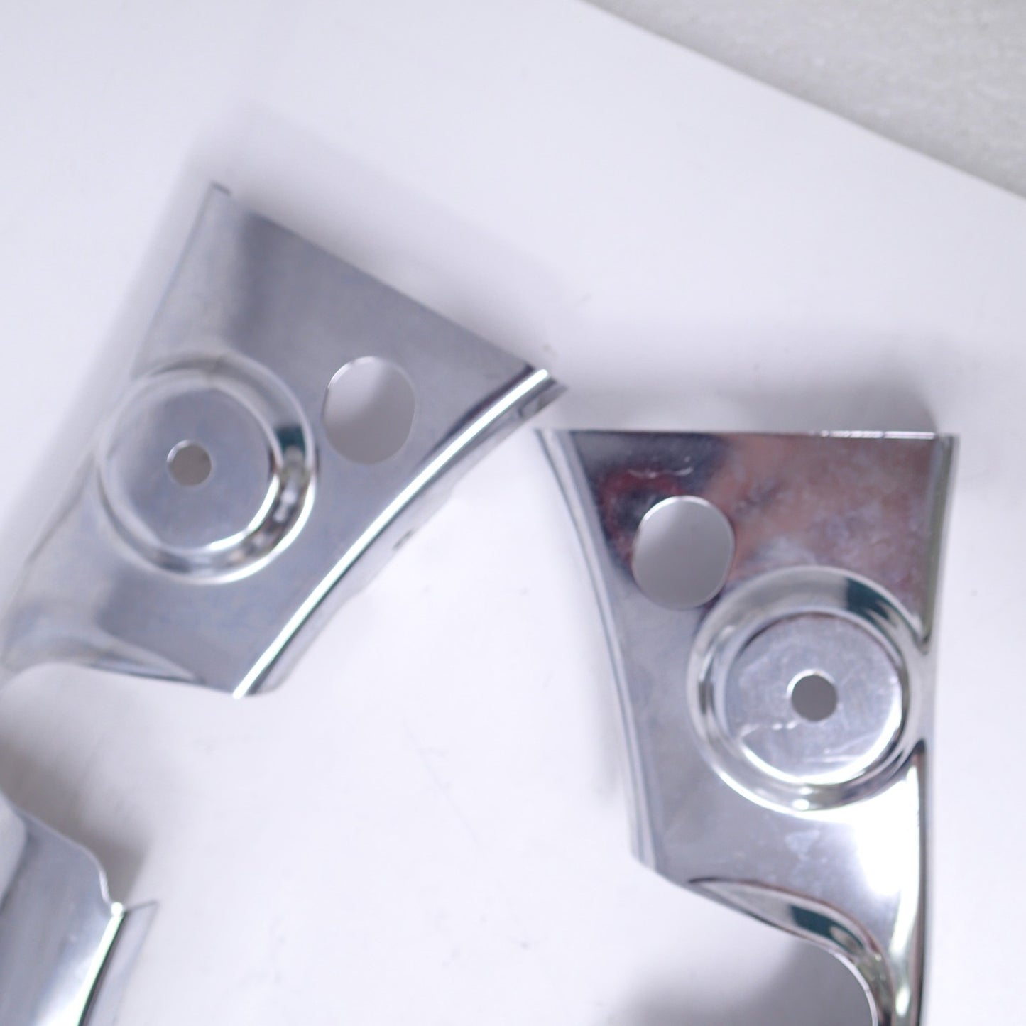 47504-09A Harley Touring Street Glide Fender Strut Covers Trim Chrome