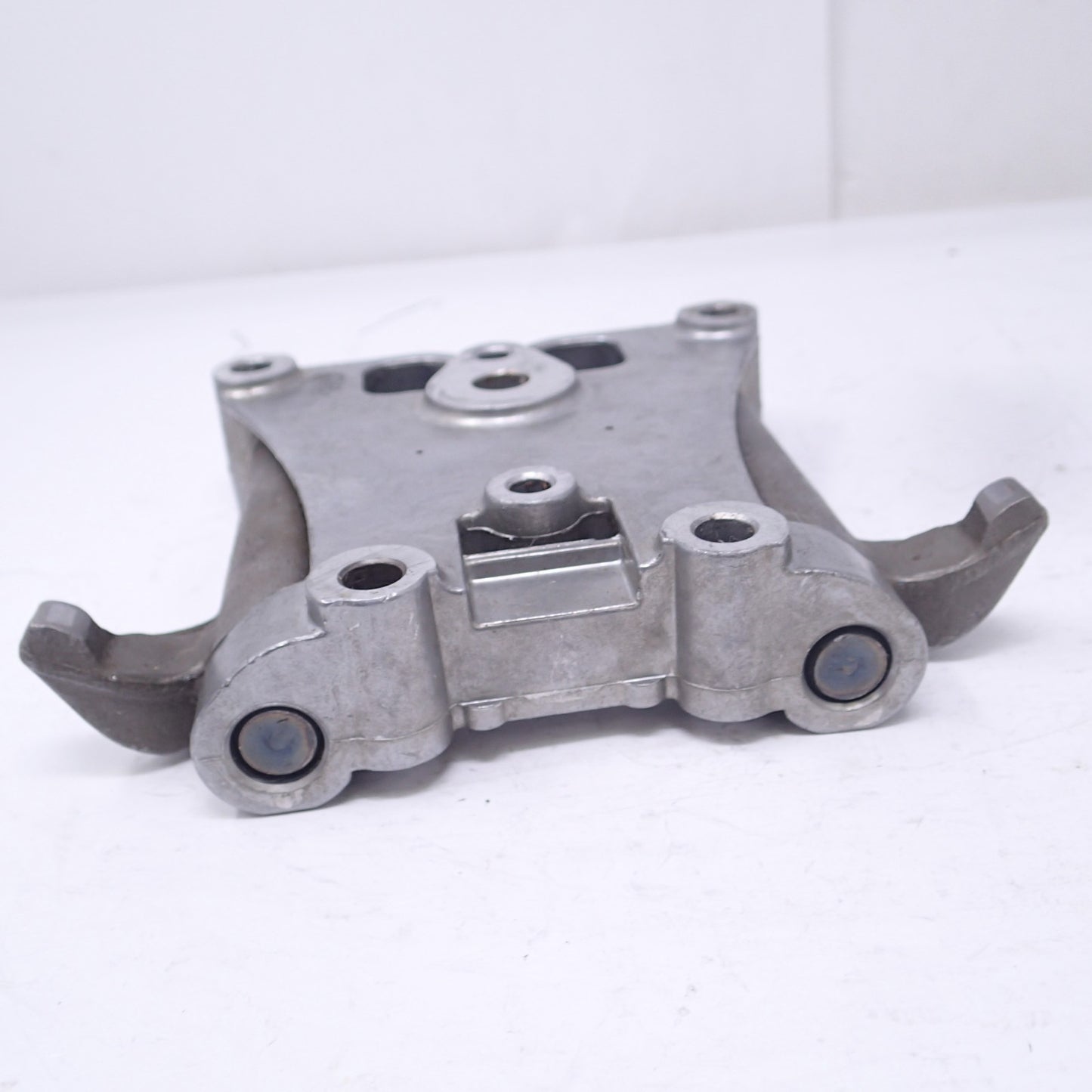 HARLEY DAVIDSON GENUINE TWIN CAM ROCKER ARM SUPPORTS 17593-99 ROCKER LOCKERS