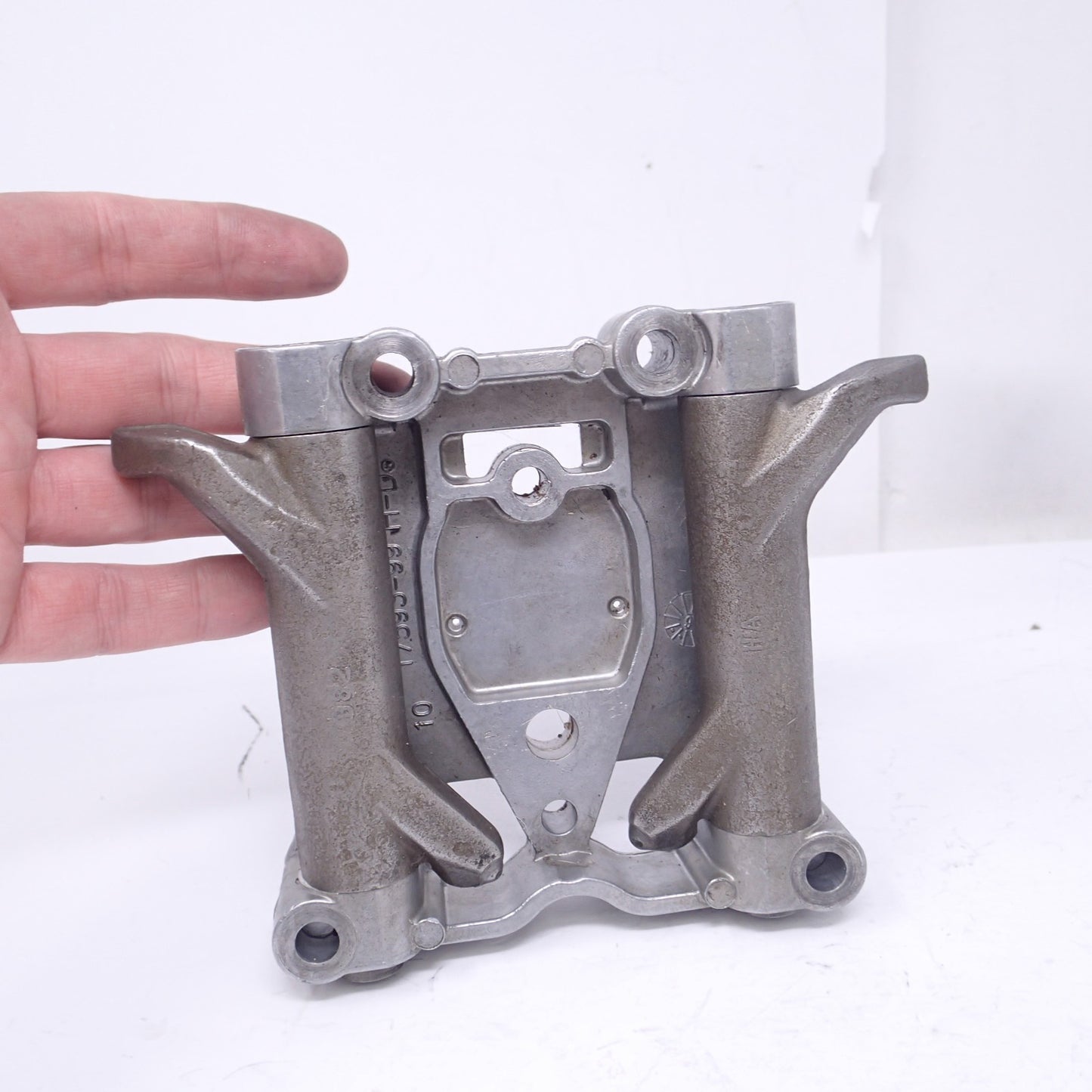 HARLEY DAVIDSON GENUINE TWIN CAM ROCKER ARM SUPPORTS 17593-99 ROCKER LOCKERS