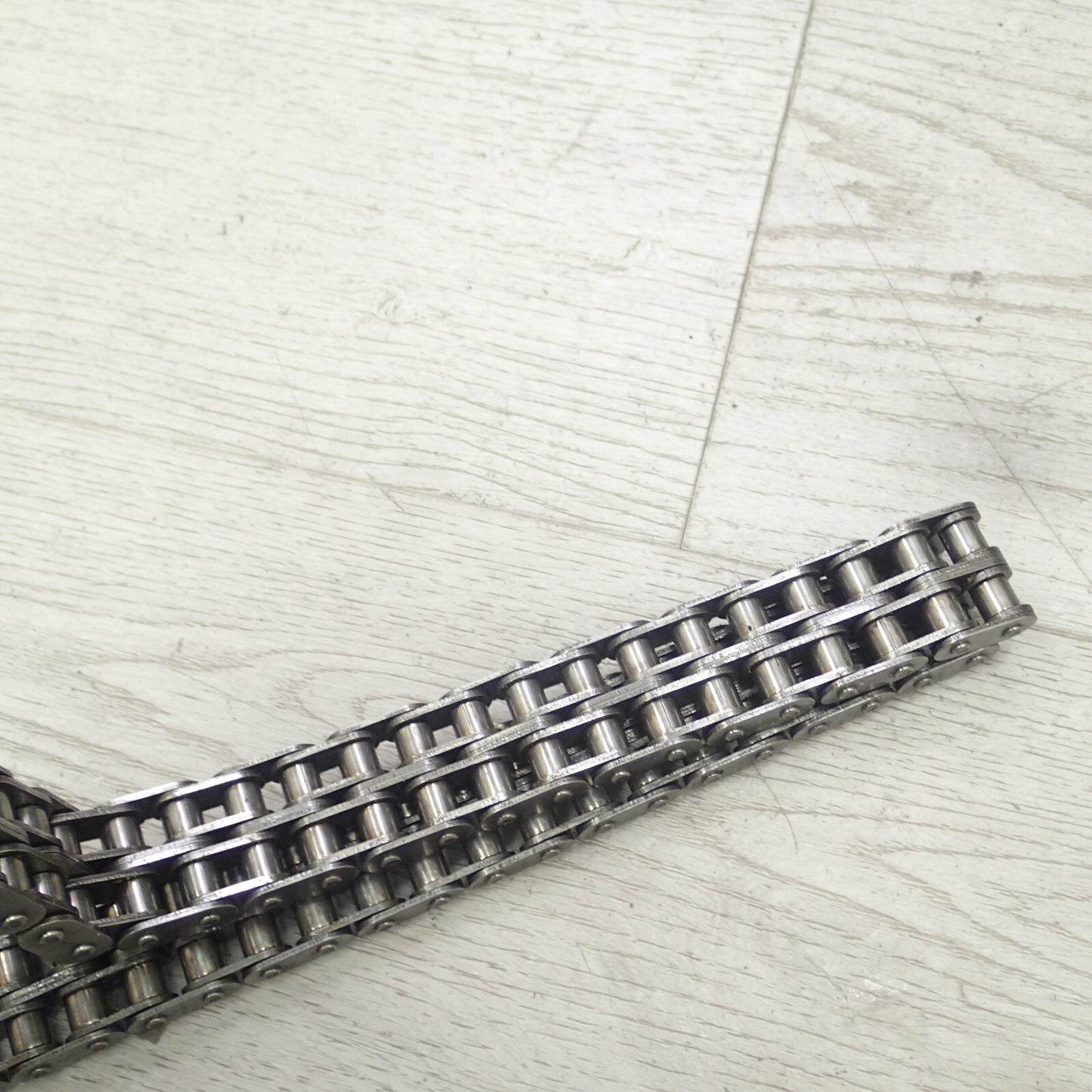 V-Twin Manufacturing Canada – York 76 Link Primary Chain – 19-0878 USED