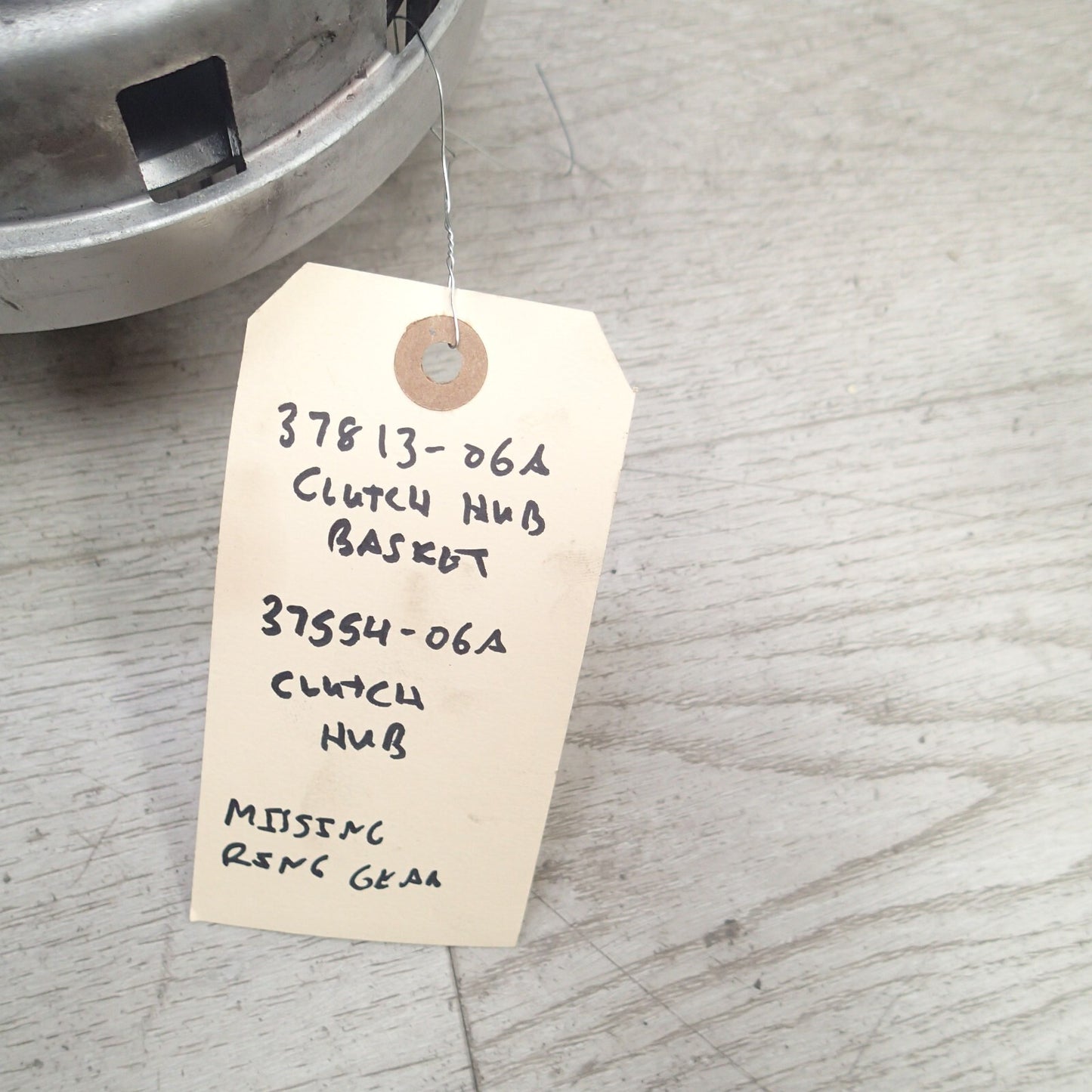 2009 Harley FXDC Dyna Super Glide Primary Drive Clutch basket 37813-06A