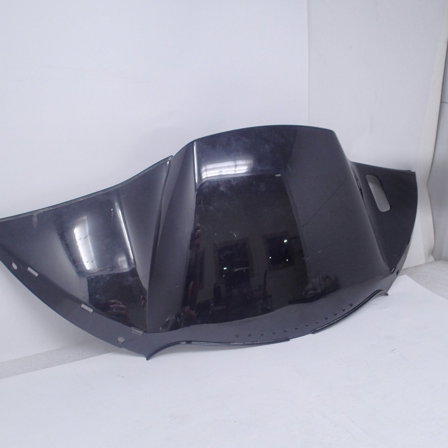 Harley-Davidson 15-23 Road Glide Front Fairing Air Duct Vent Incomplete 29200042