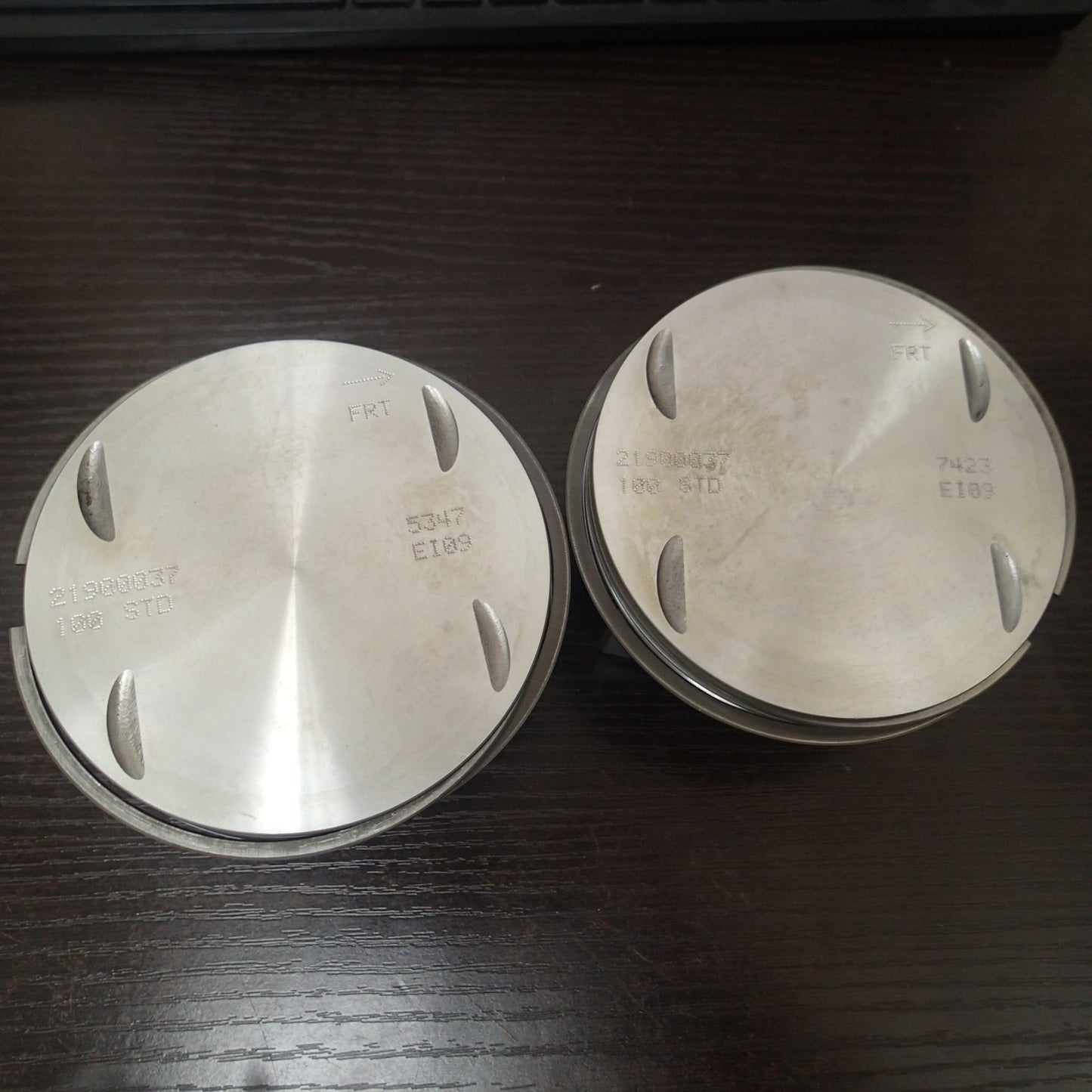 21900037 / 100 STD OEM Harley Davidson Piston 7423 E109/ 5347 E109