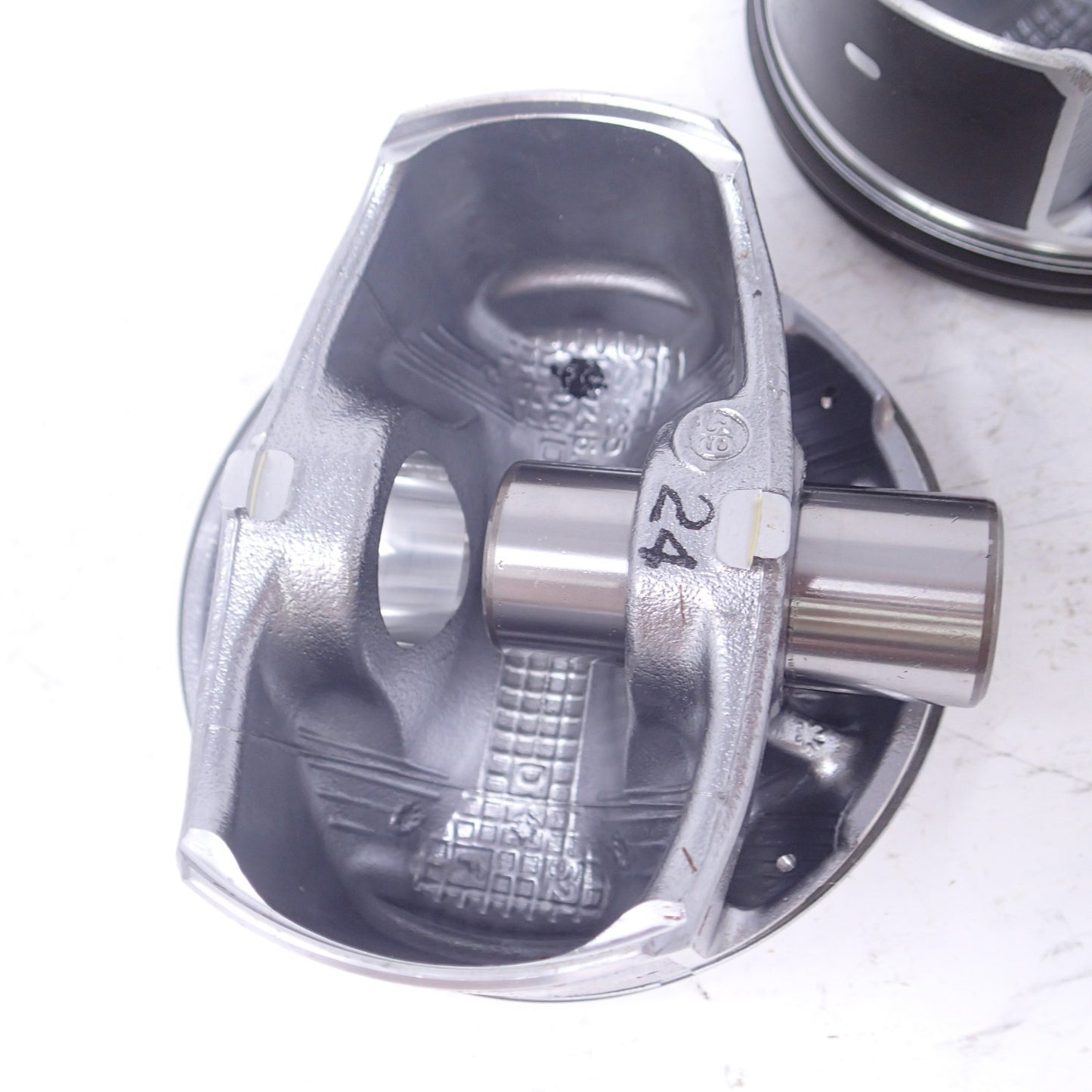 21900037 / 100 STD OEM Harley Davidson Piston 5728 FK05 3519  FK13