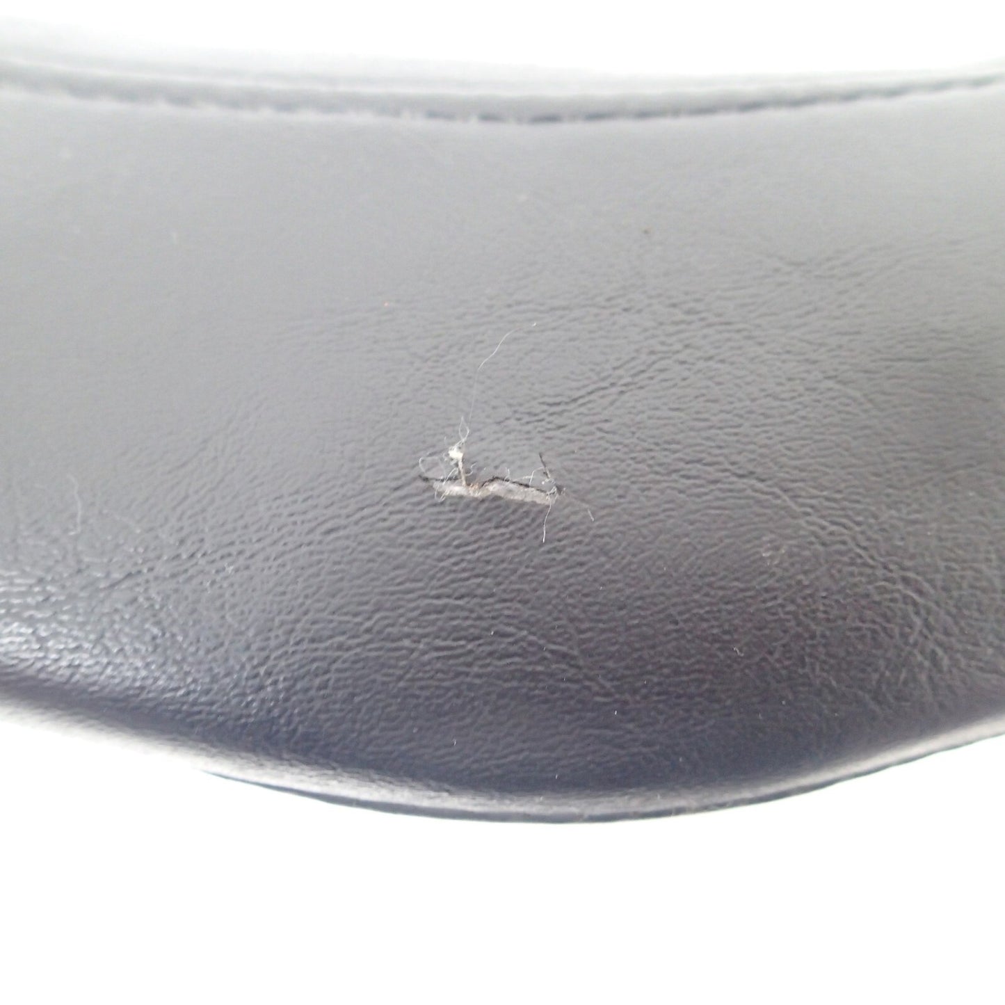 2008-2013 OEM Harley-Davidson FXDF Dyna Fat Bob Seat 53108-08 (Crack)