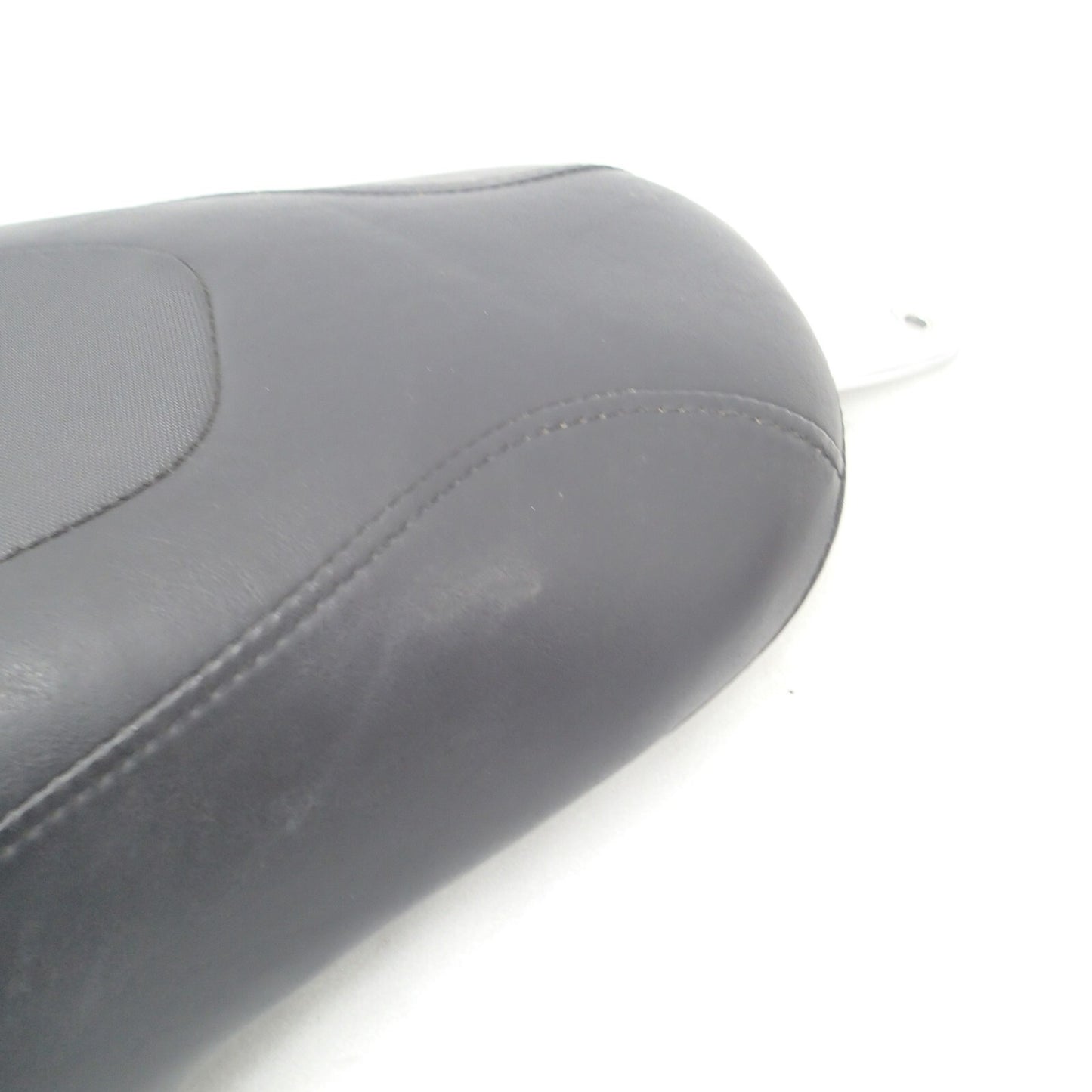 2008-2013 OEM Harley-Davidson FXDF Dyna Fat Bob Seat 53108-08 (Crack)