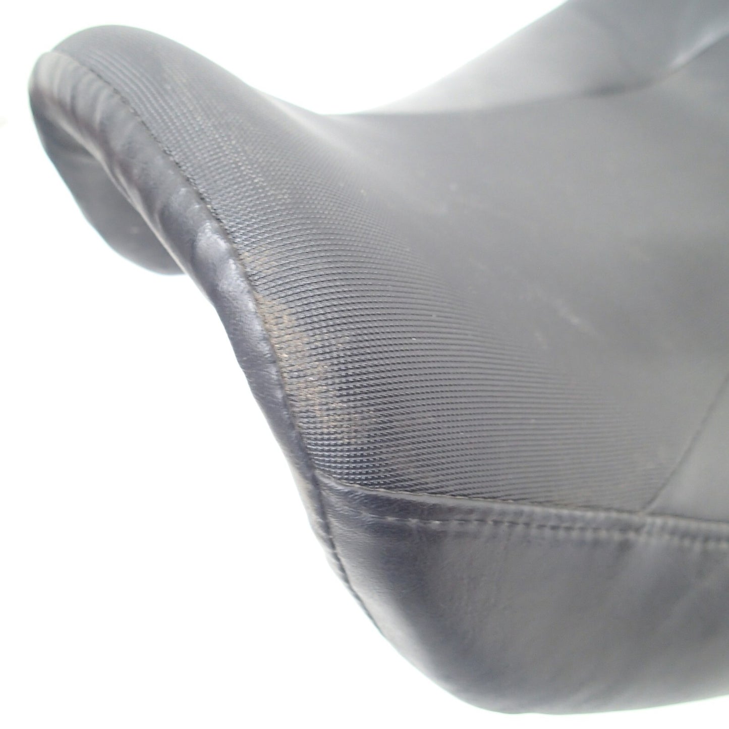2008-2013 OEM Harley-Davidson FXDF Dyna Fat Bob Seat 53108-08 (Crack)
