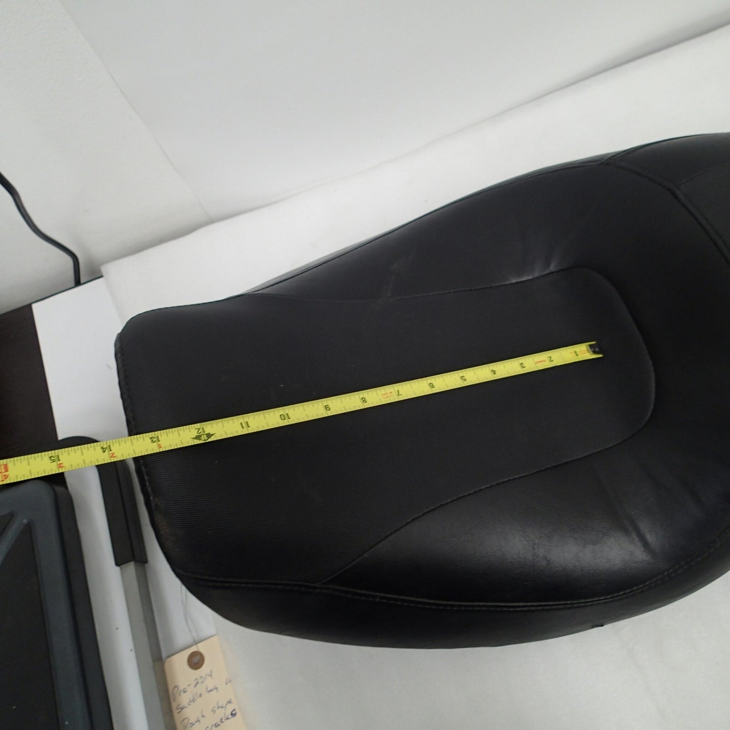 2008-2013 OEM Harley-Davidson FXDF Dyna Fat Bob Seat 53108-08 (Crack)