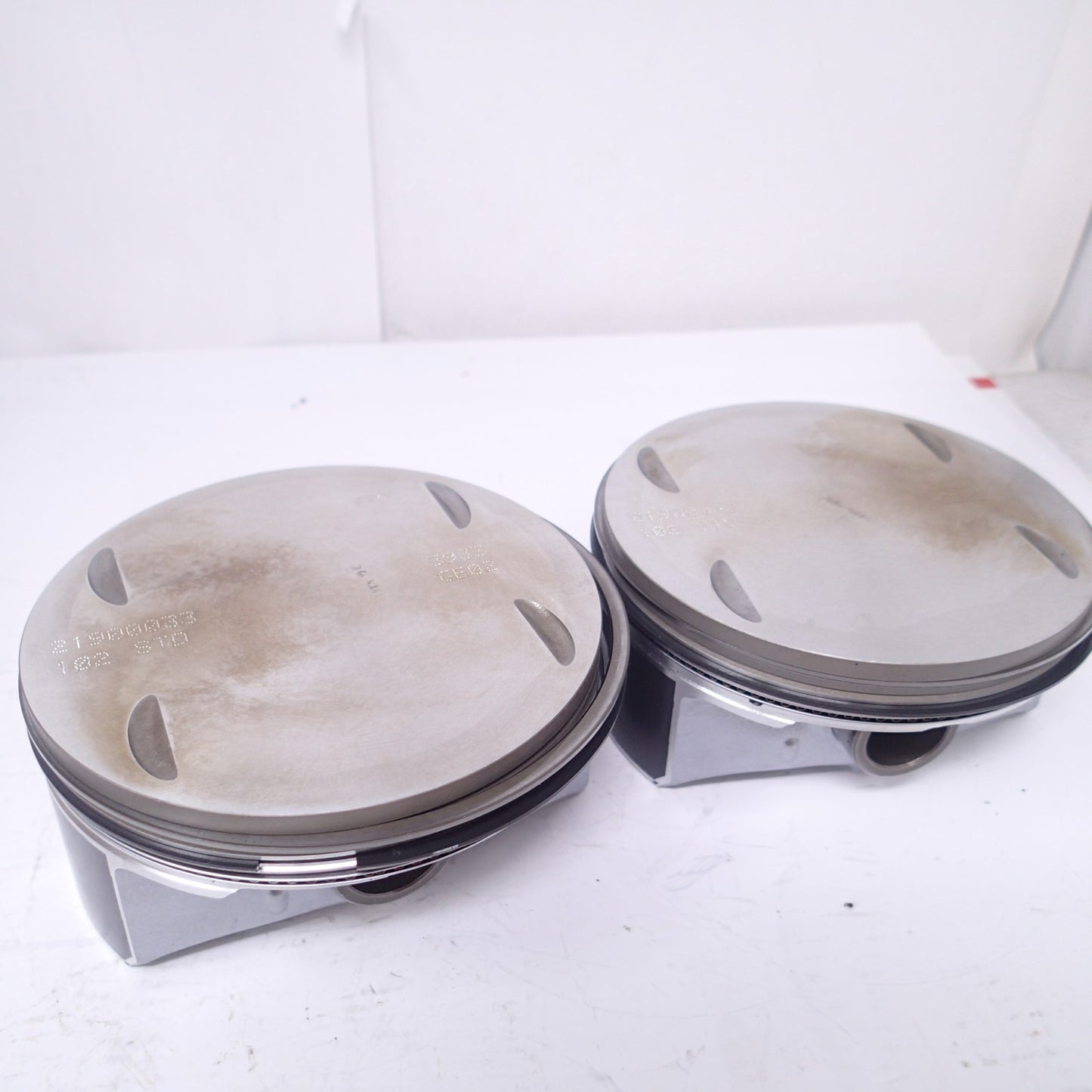 Harley Davidson Touring Softail Milwaukee 8 M8 114ci Pistons 102 STD /21900033