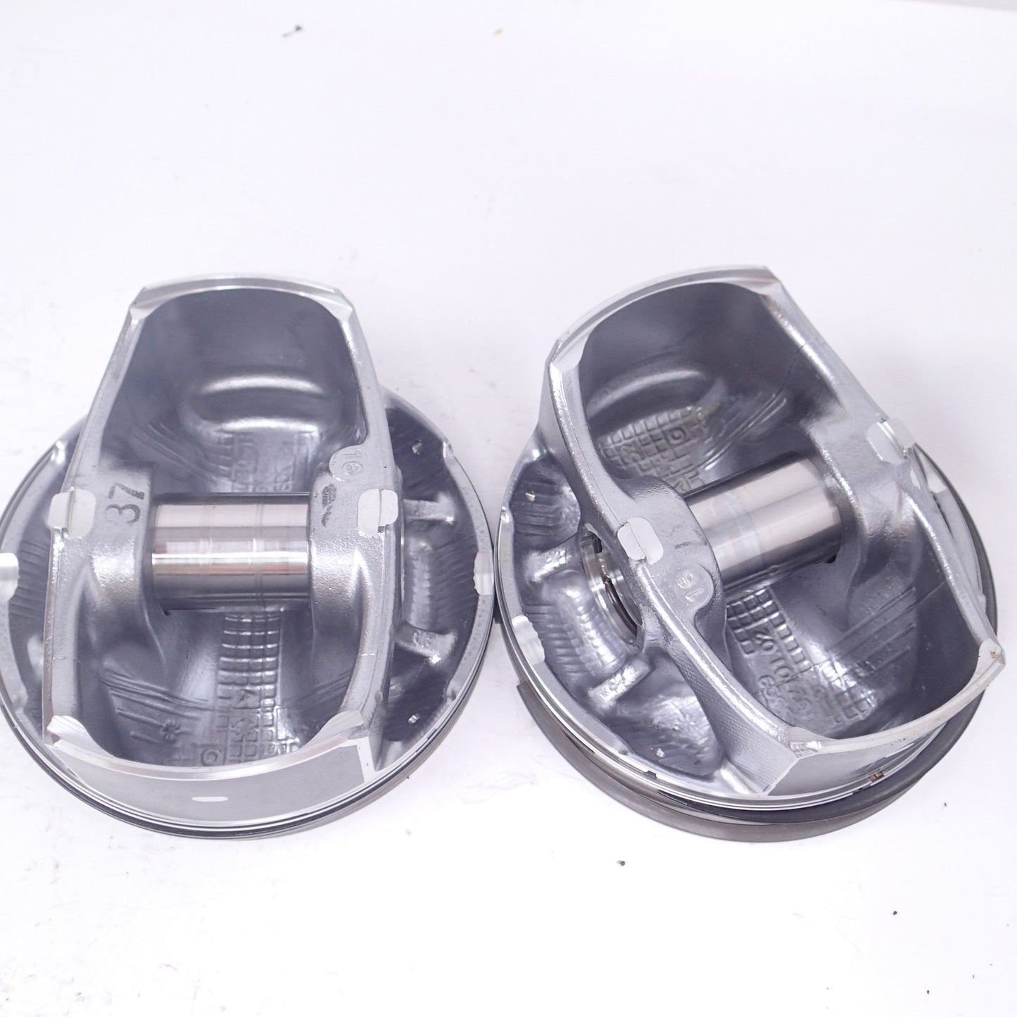 Harley Davidson Touring Softail Milwaukee 8 M8 114ci Pistons 102 STD /21900033