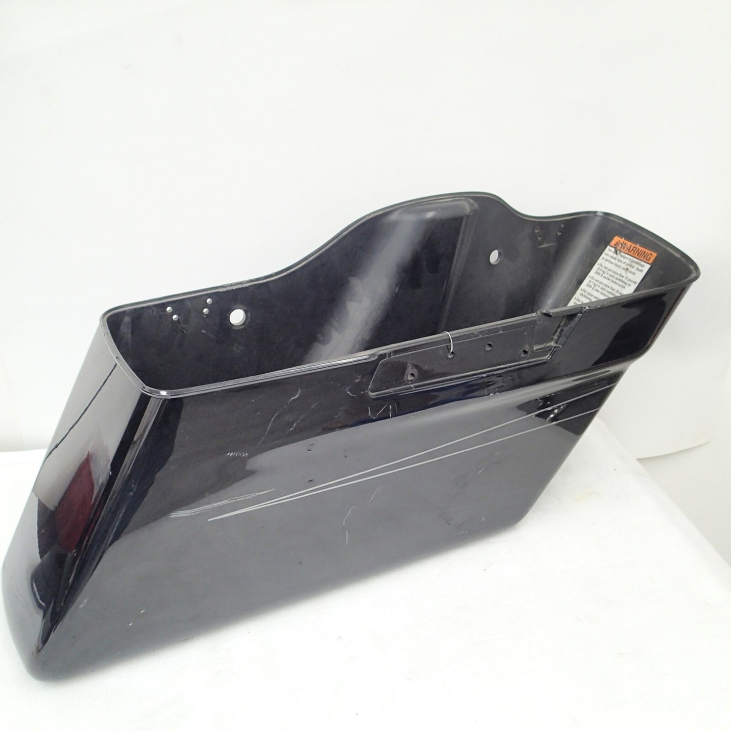 '14-'16 SADDLEBAG BOTTOM RIGHT (VIVID BLACK) HARLEY DAVIDSON 90201066DBX