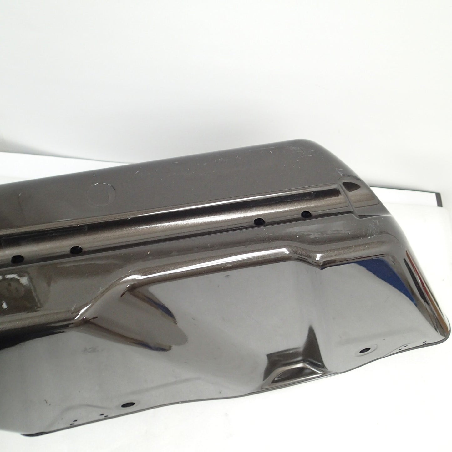 Harley Davidson Touring RIGHT Side Saddlebag Bottom RIVER ROCK GRAY 90200412