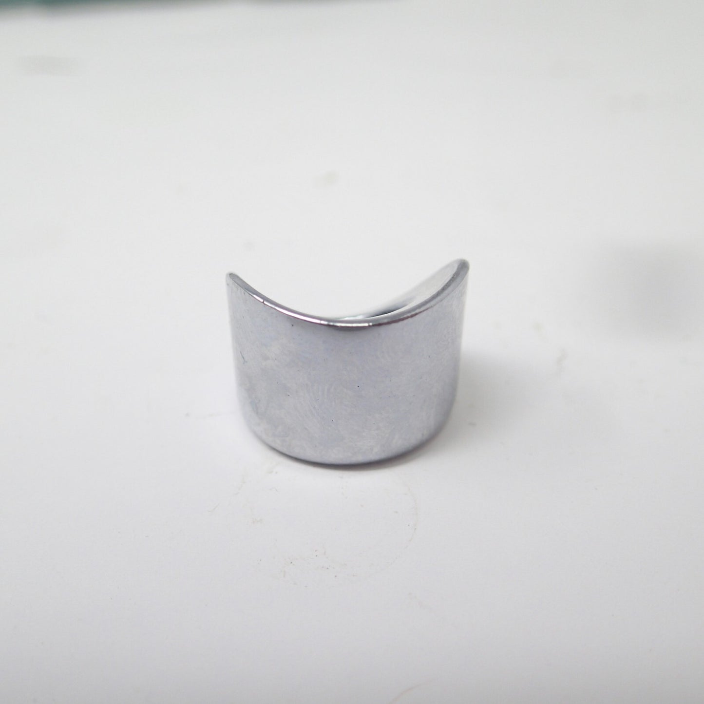 Harley-Davidson FLHTC Electra Glide 99-01 (Carb)Mount guard 90943-93A 1pcs small