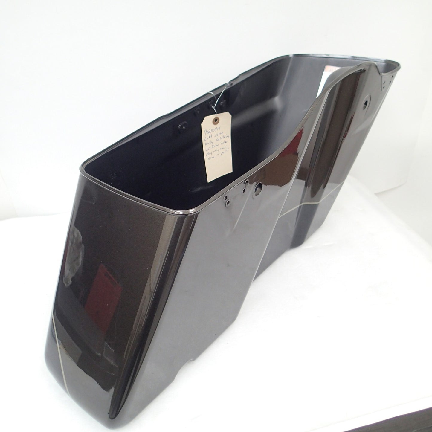 Harley Davidson OEM 14-Later Left Saddlebag 90201063DTO 90200414